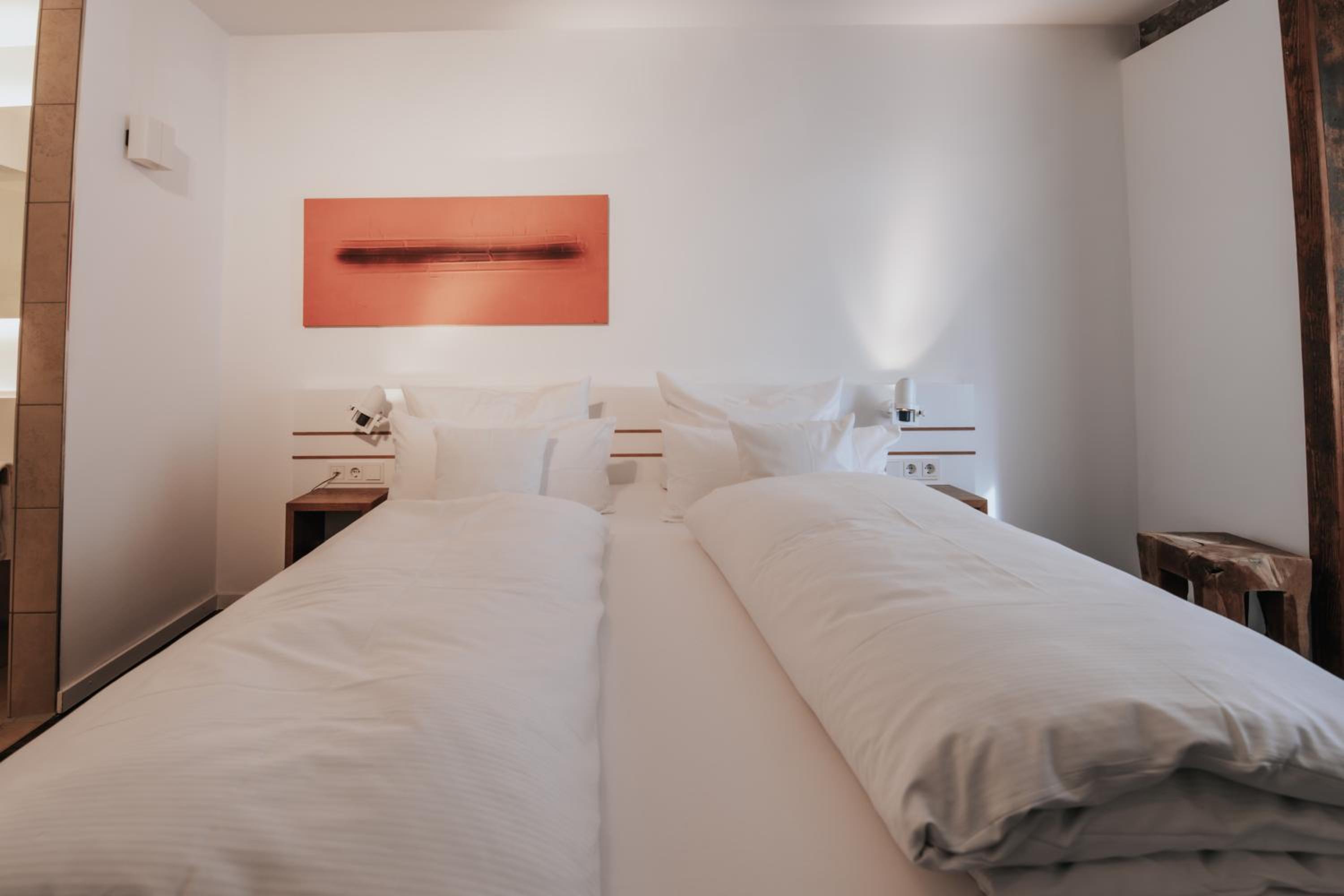 Double Room - Photo 12