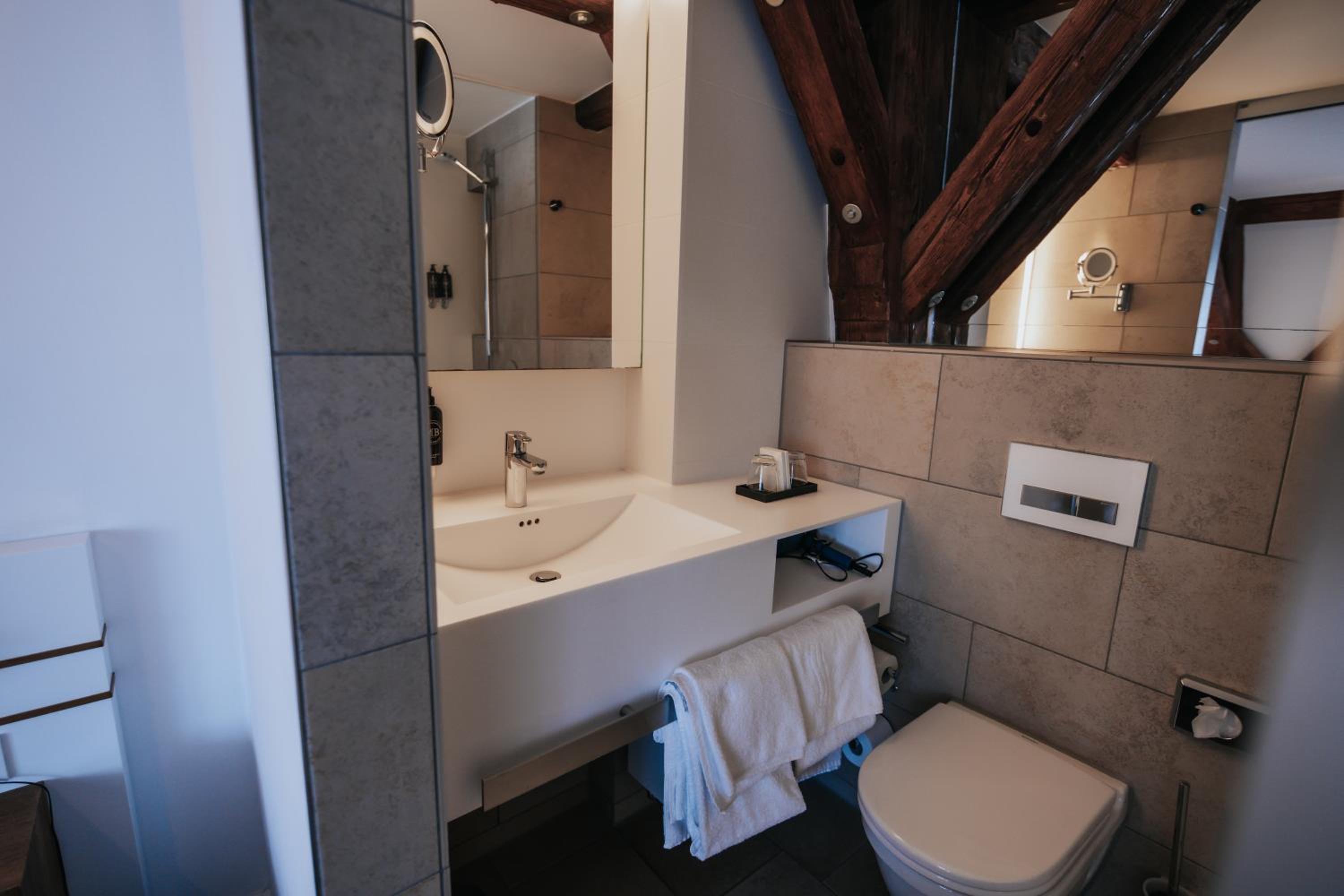 Deluxe Double or Twin Room photo 3