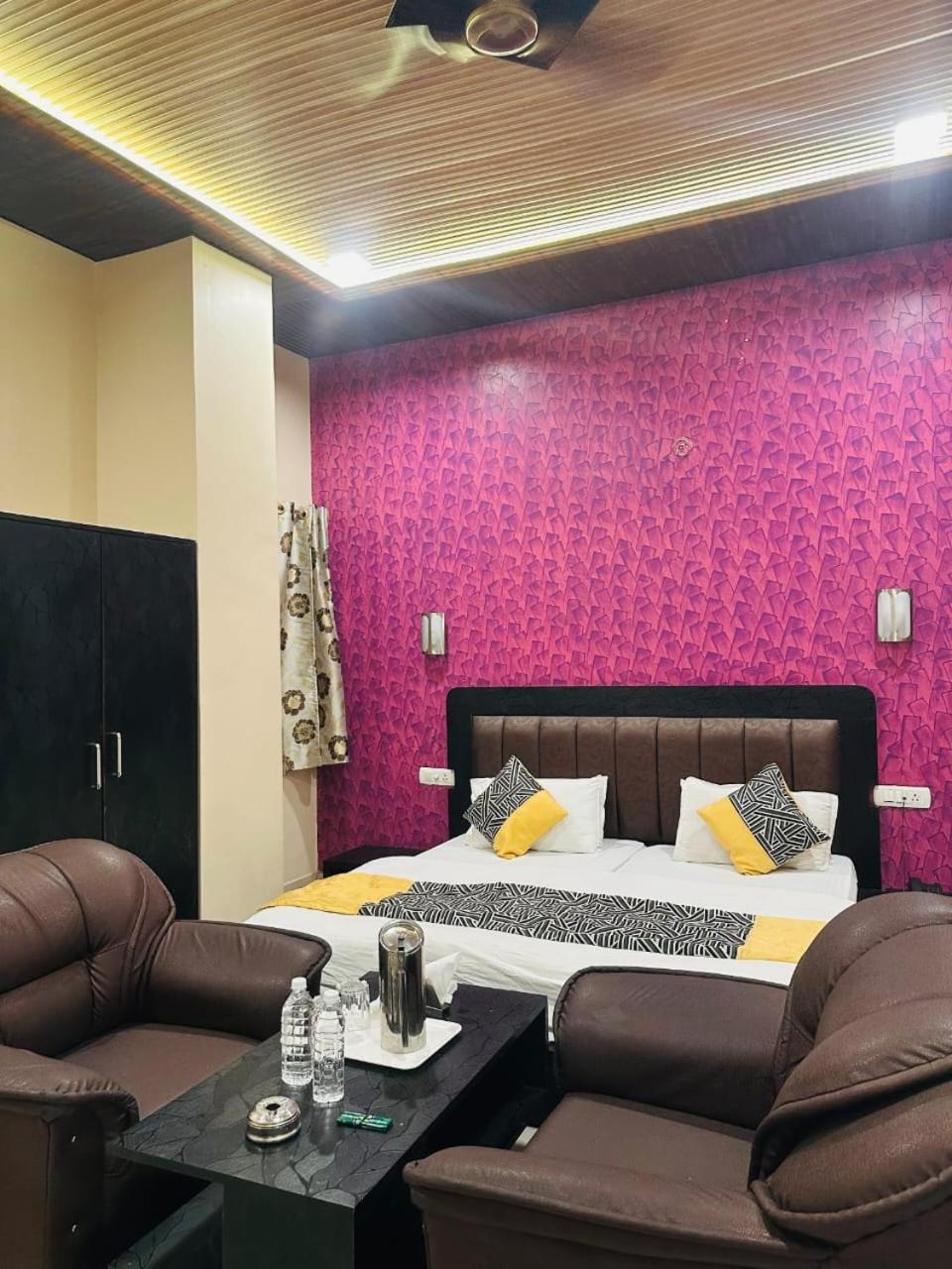 Suite - Photo 6