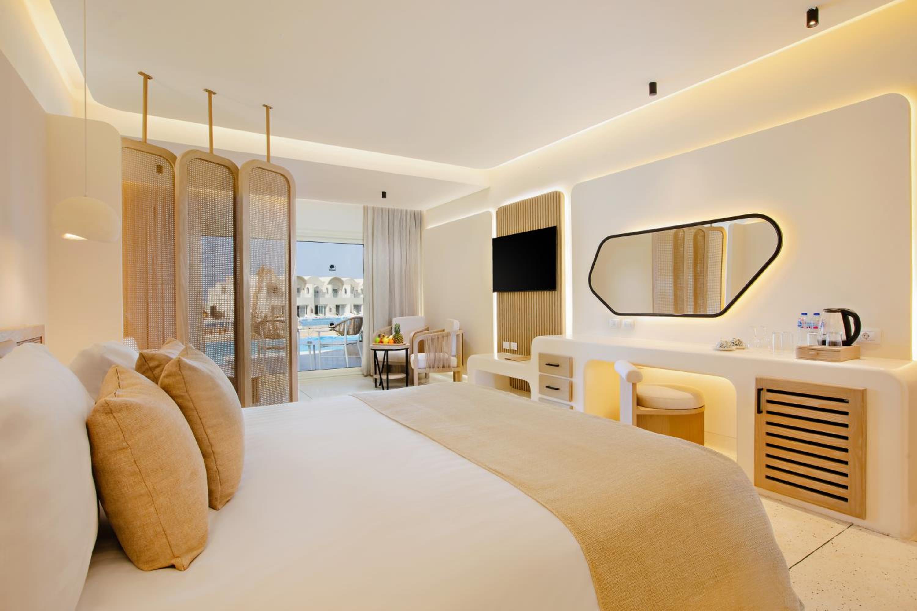 Junior Swim-Up Suite photo 3