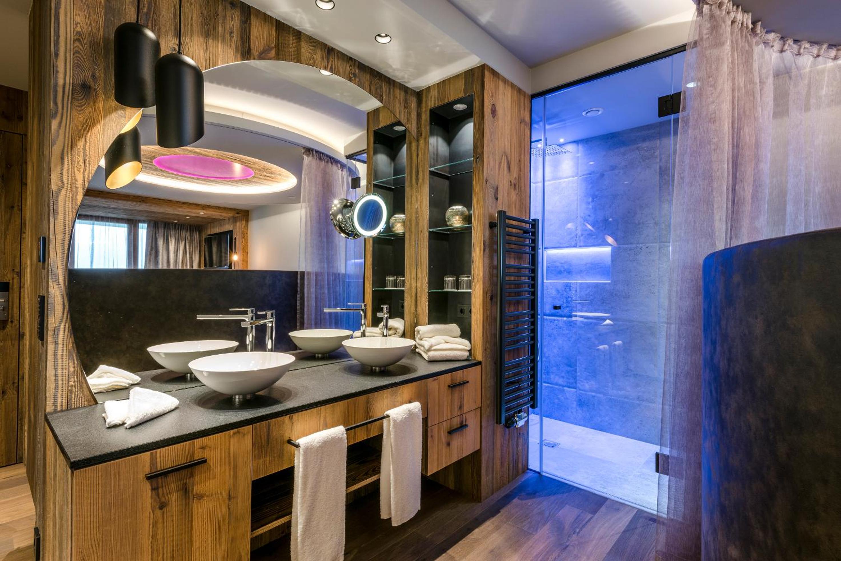 Suite - Romance - Photo 2