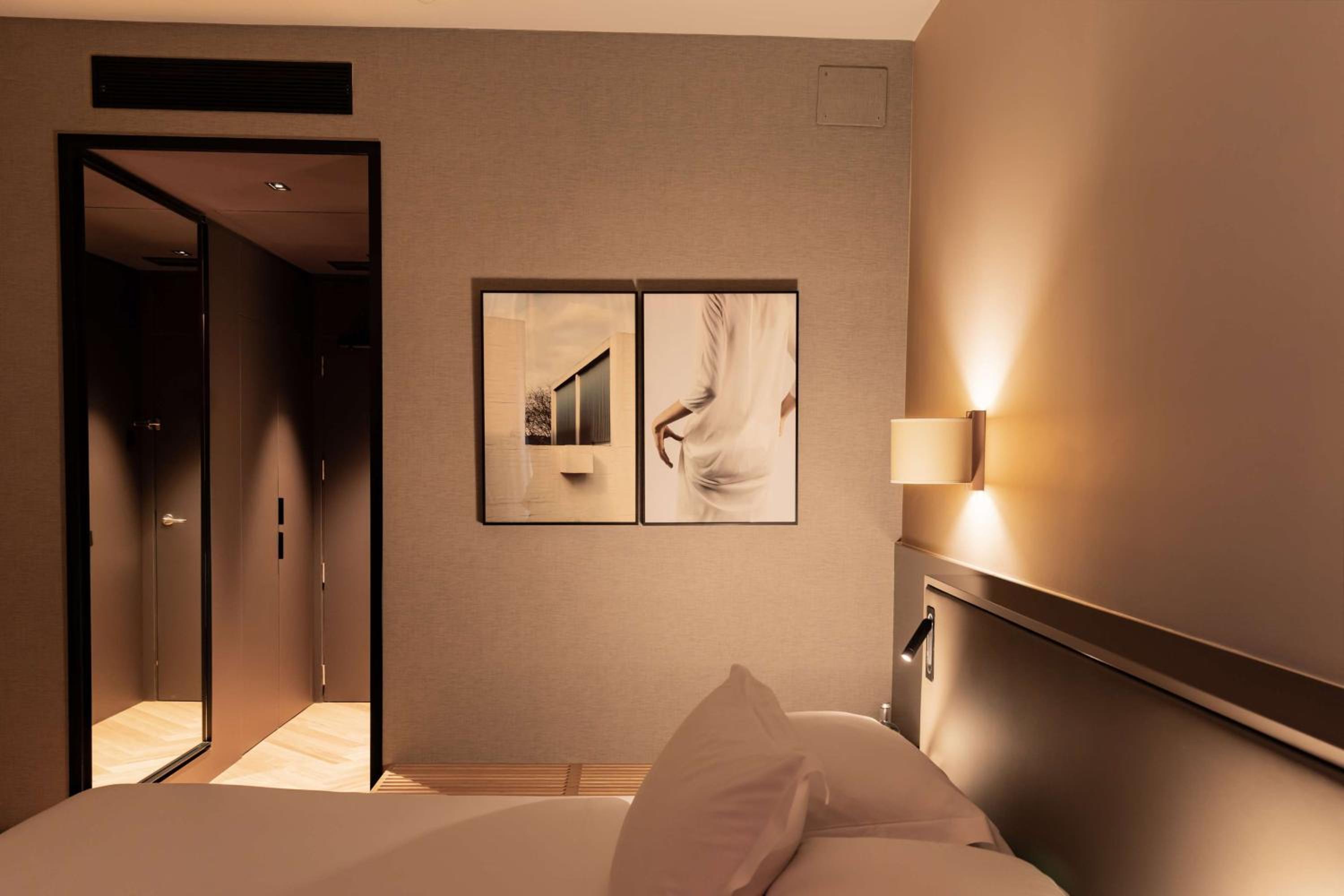 Collection King Room with Pool View