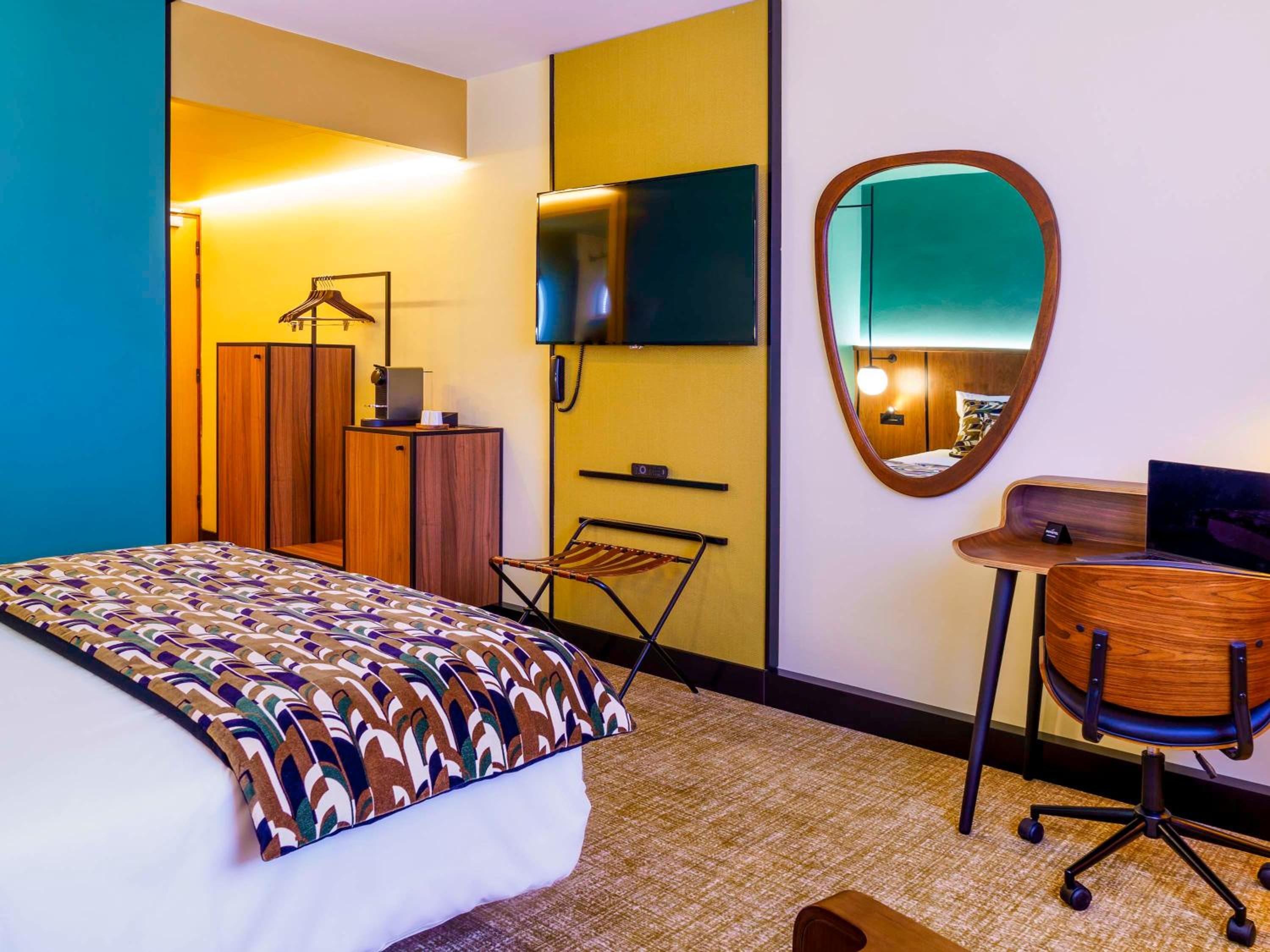 Superior King Room with Bathtub photo 2