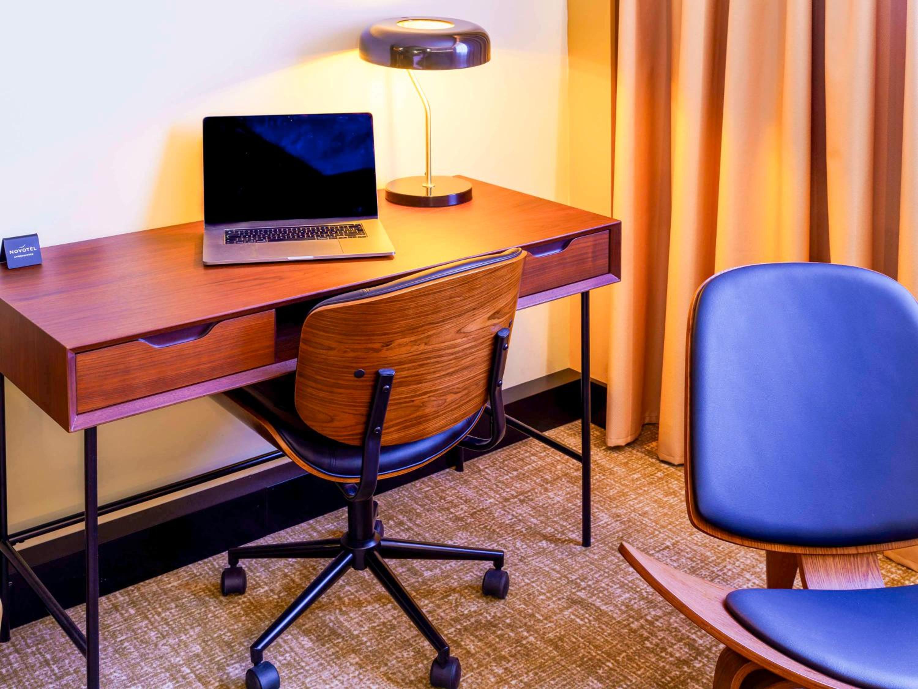 Executive Double Room with Bathtub photo 2