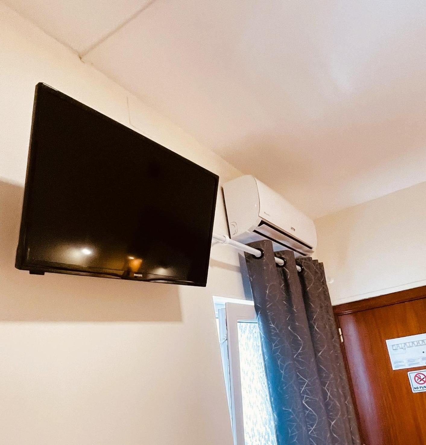 Double or Twin Room photo 3