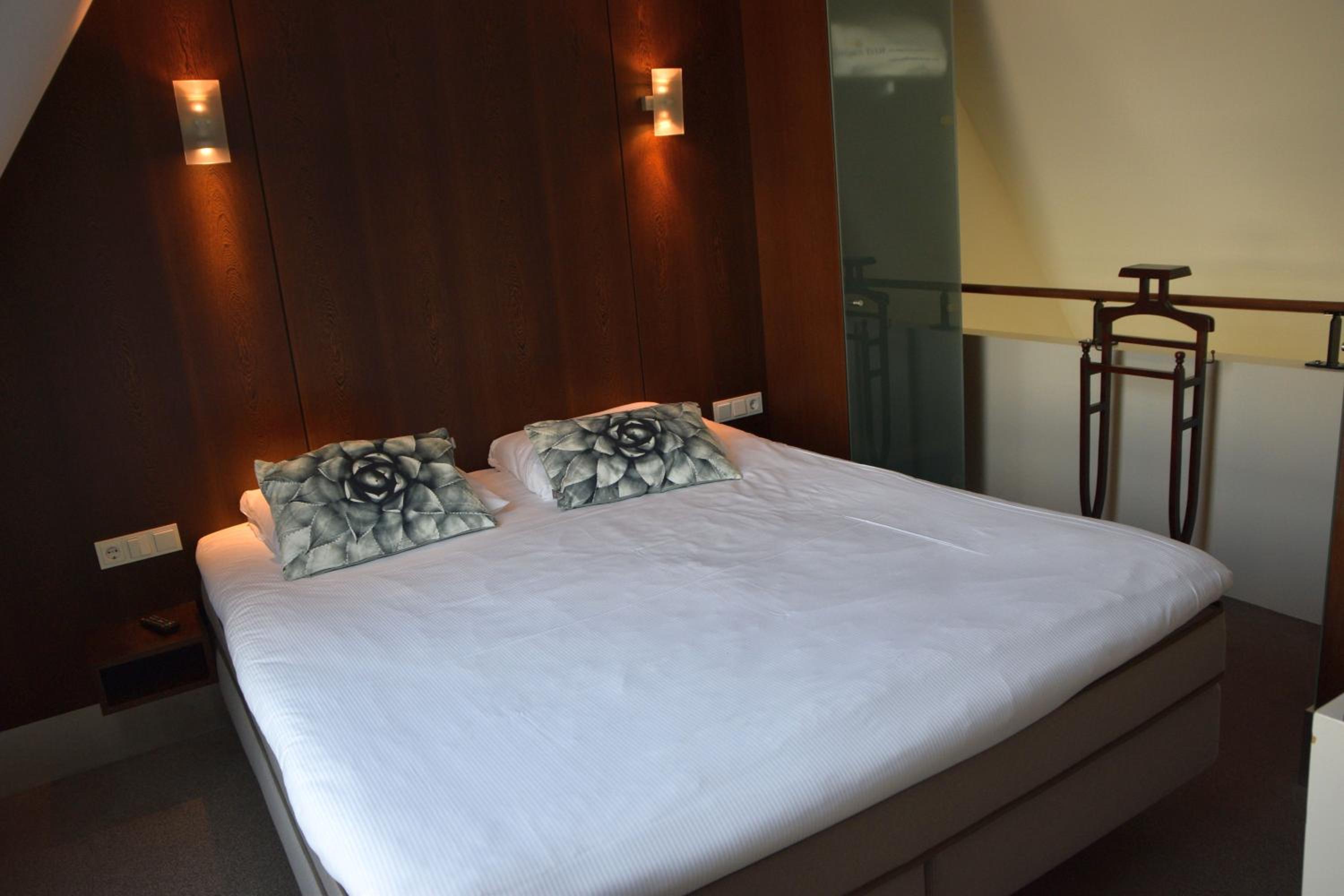Suite - 1 King Bed  - Photo 3