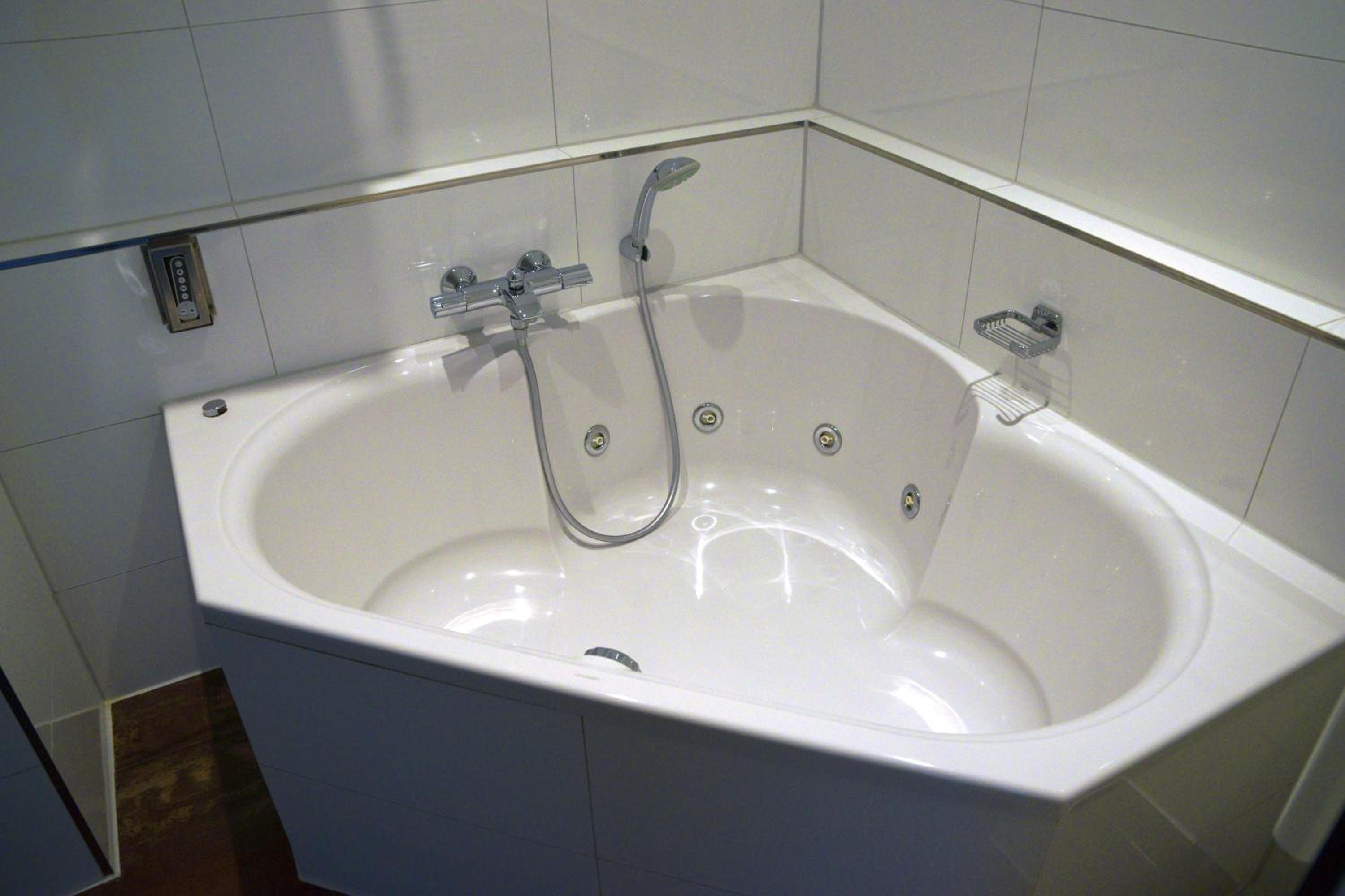 Suite - 1 King Bed  - Photo 5
