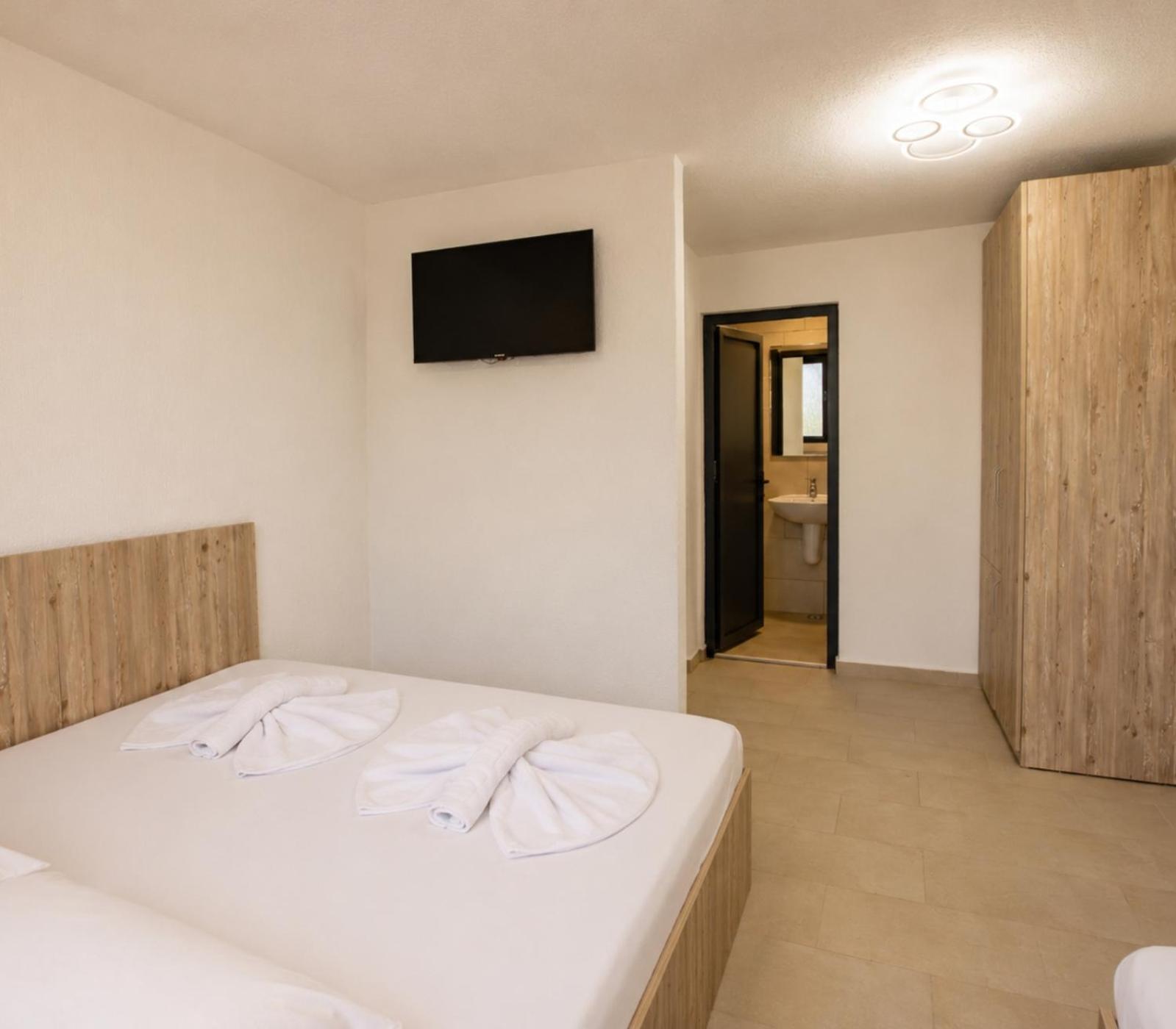 Budget Triple Room photo 2