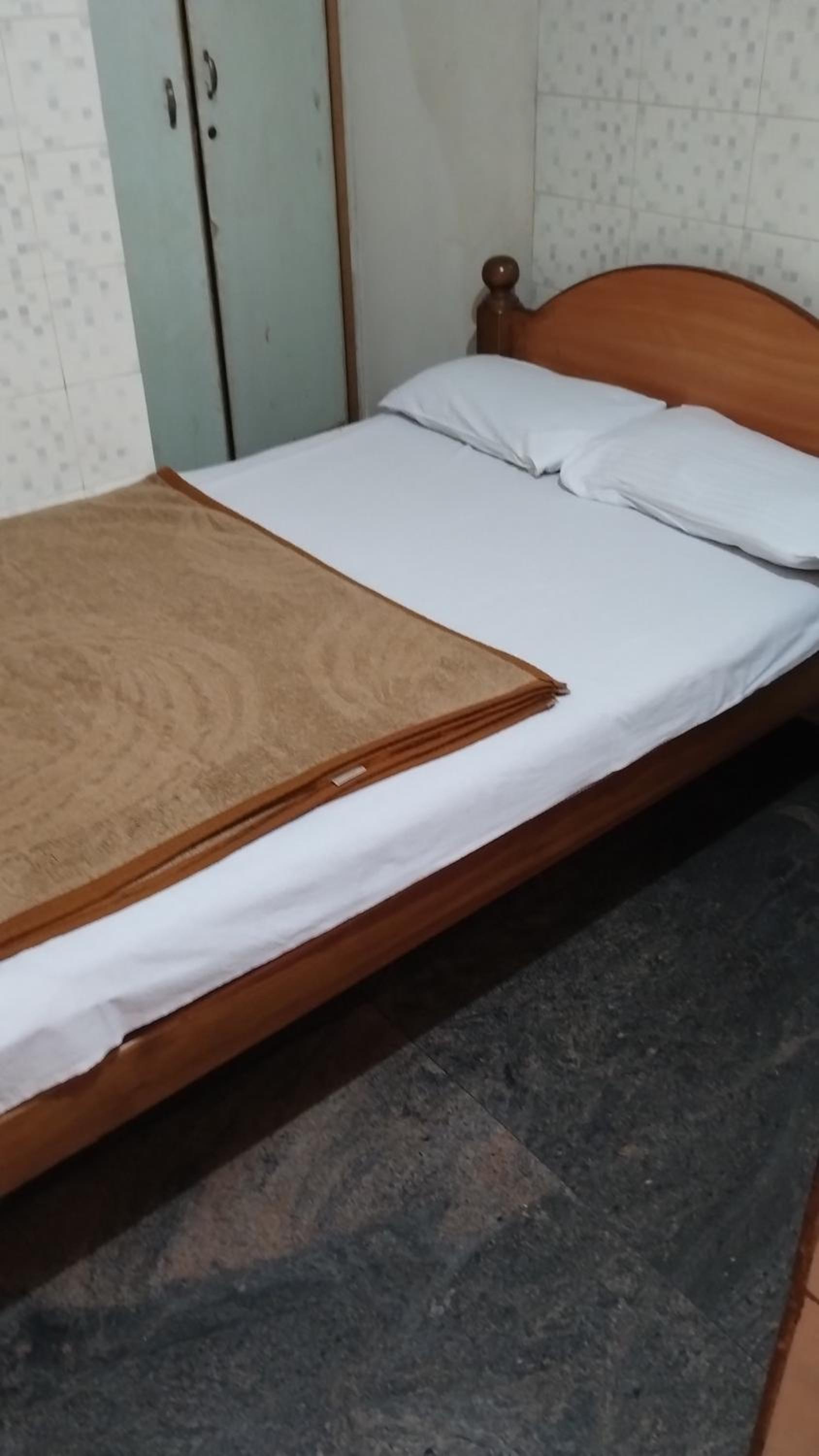 Deluxe Double Room (2 Adults + 1 Child) photo 3