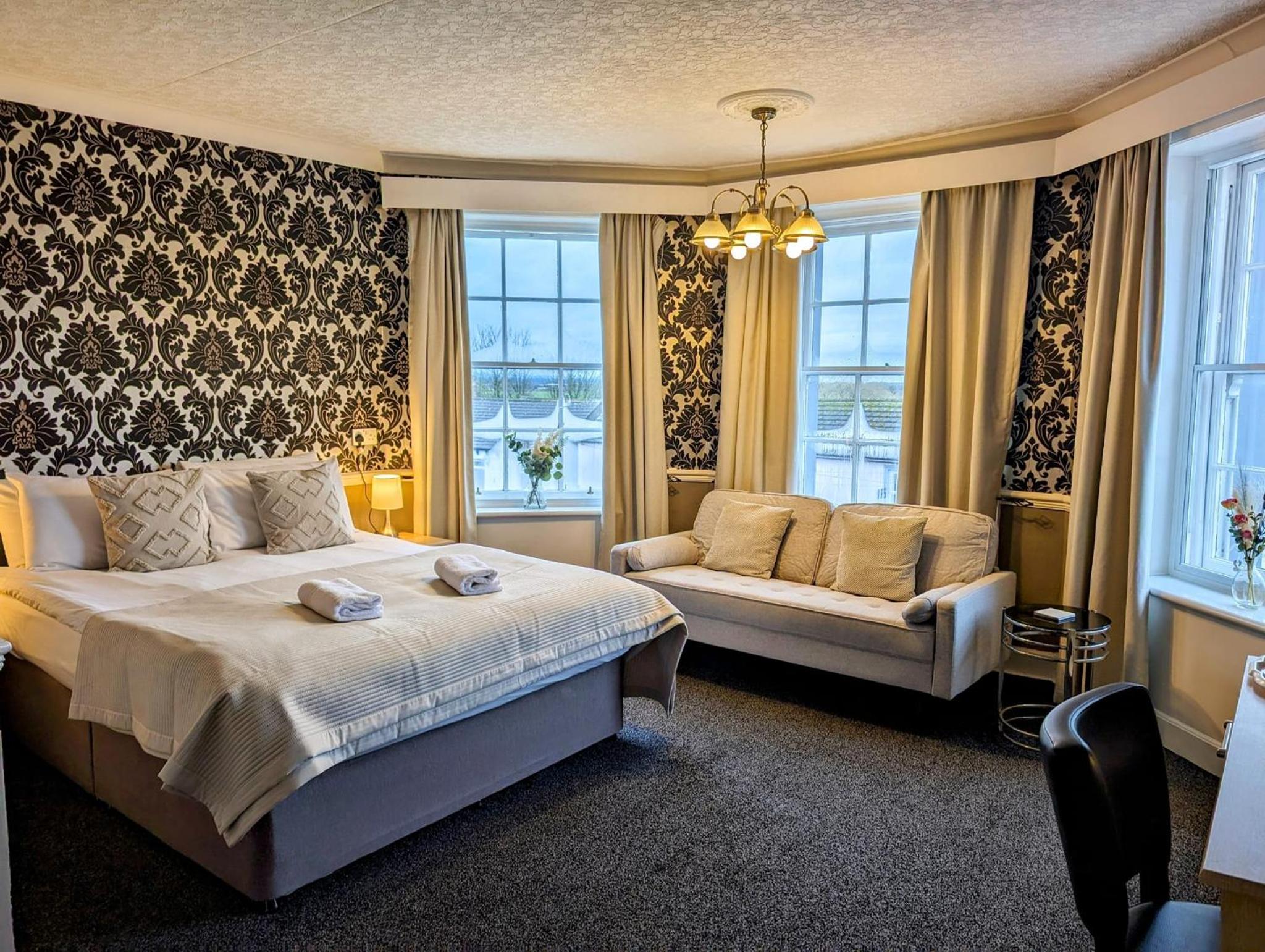 Superior King Room - Photo 1