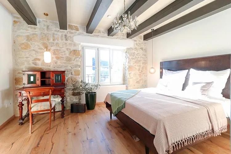 Three-Bedroom Villa photo 1