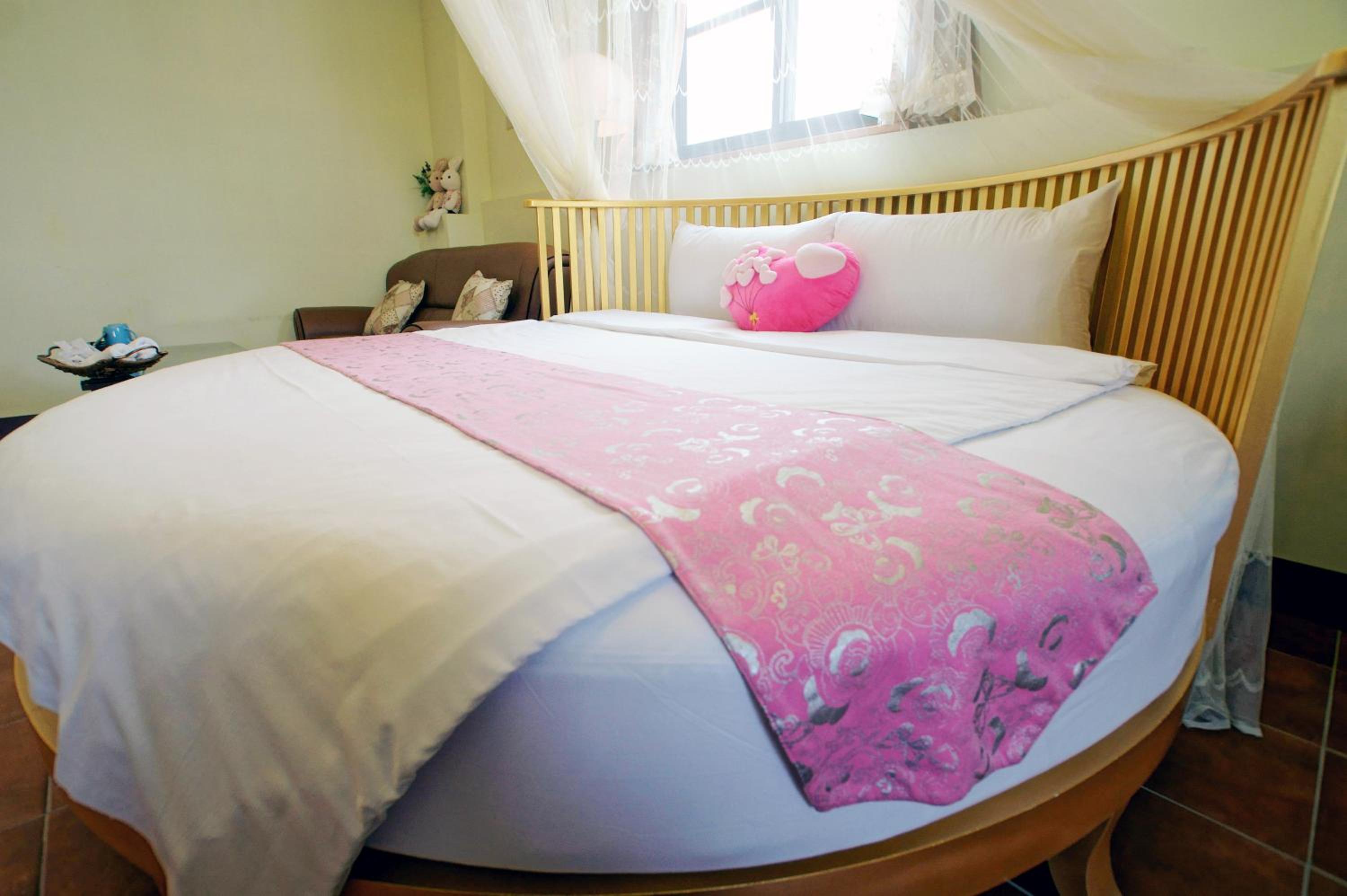 Deluxe King Room photo 3