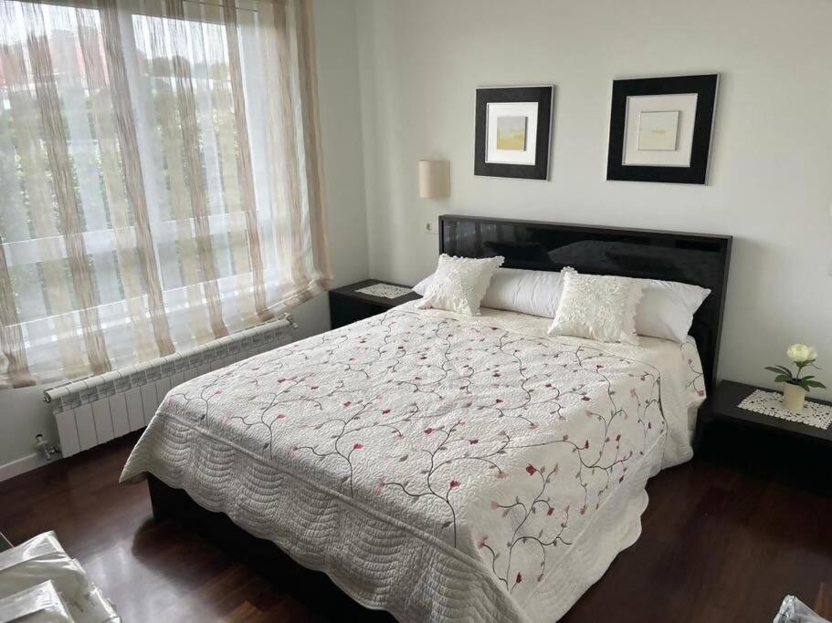 Four-Bedroom House photo 3