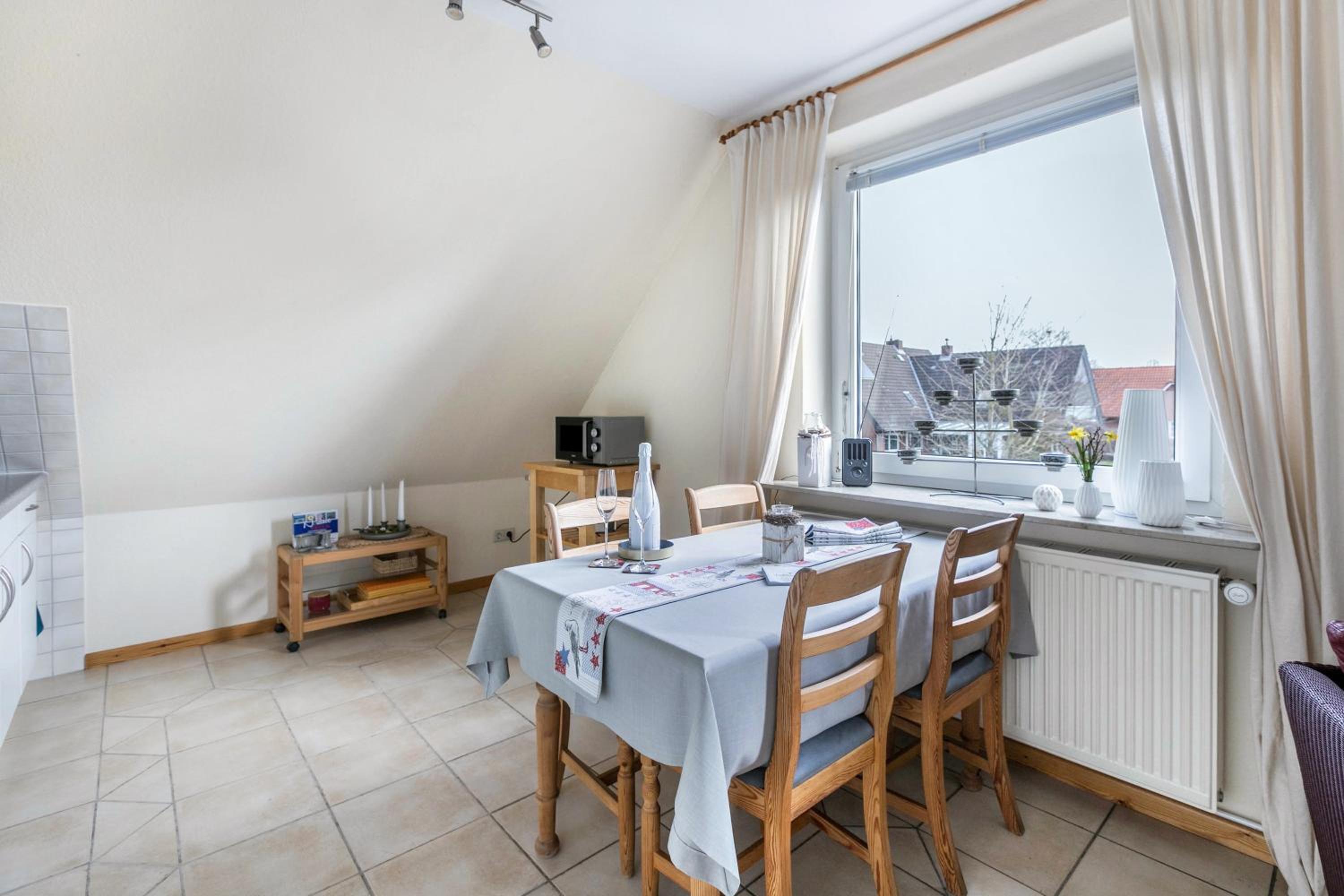 Two-Bedroom Deluxe Apartment with Garden View photo 2