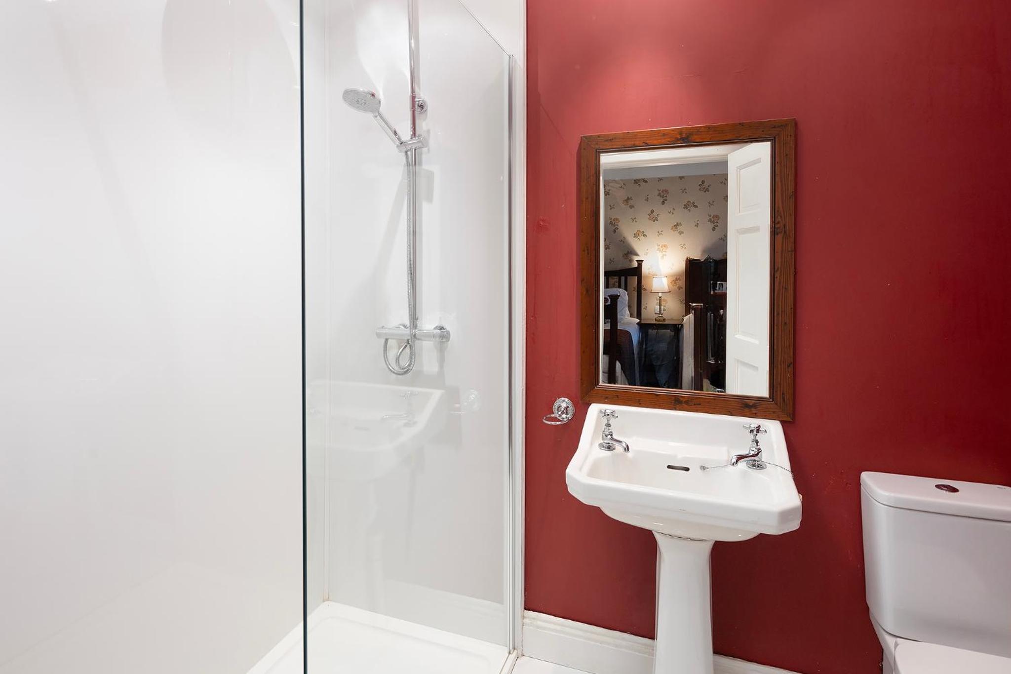 Deluxe Triple Room photo 3