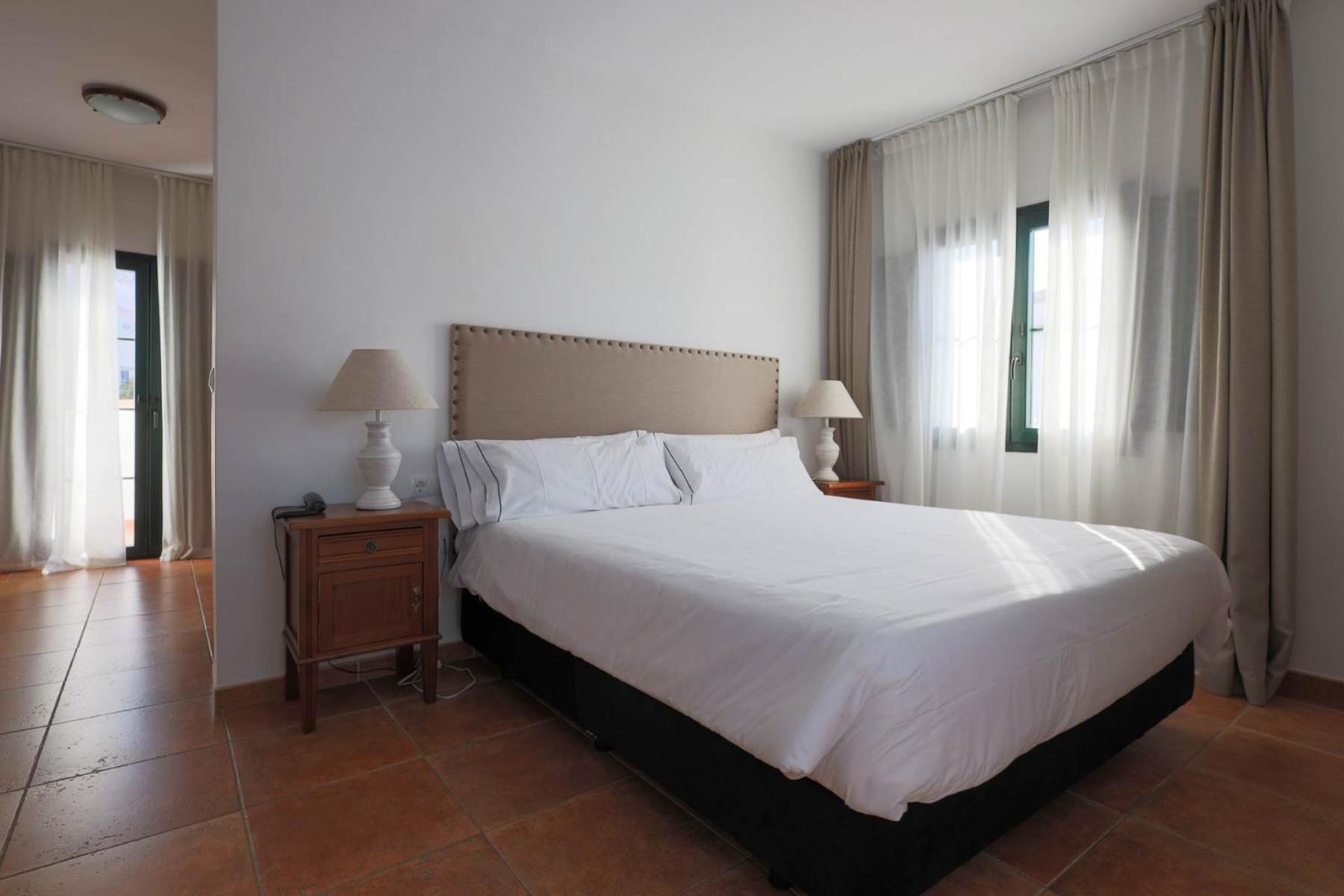 Suite - Photo 7