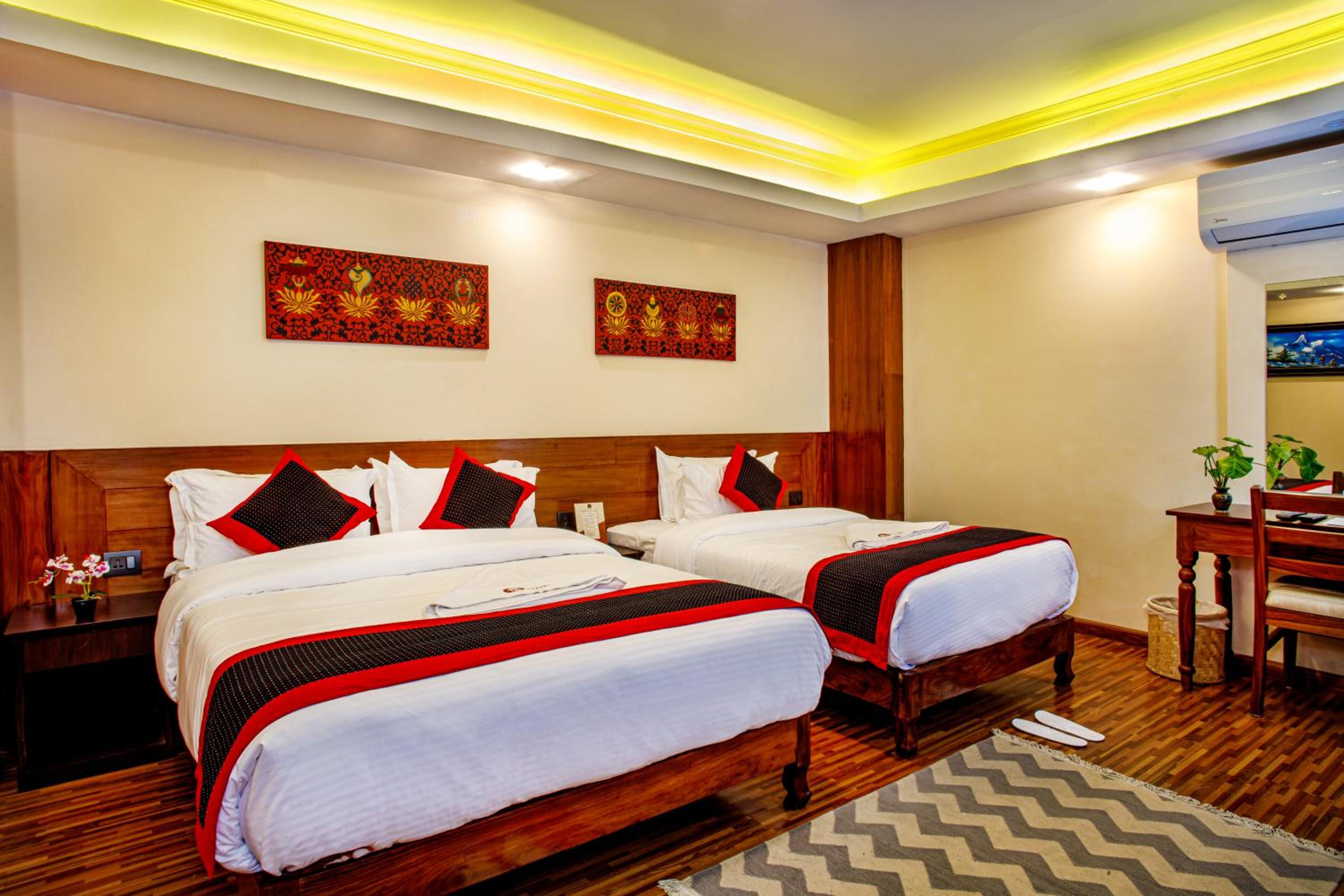 Deluxe Suite