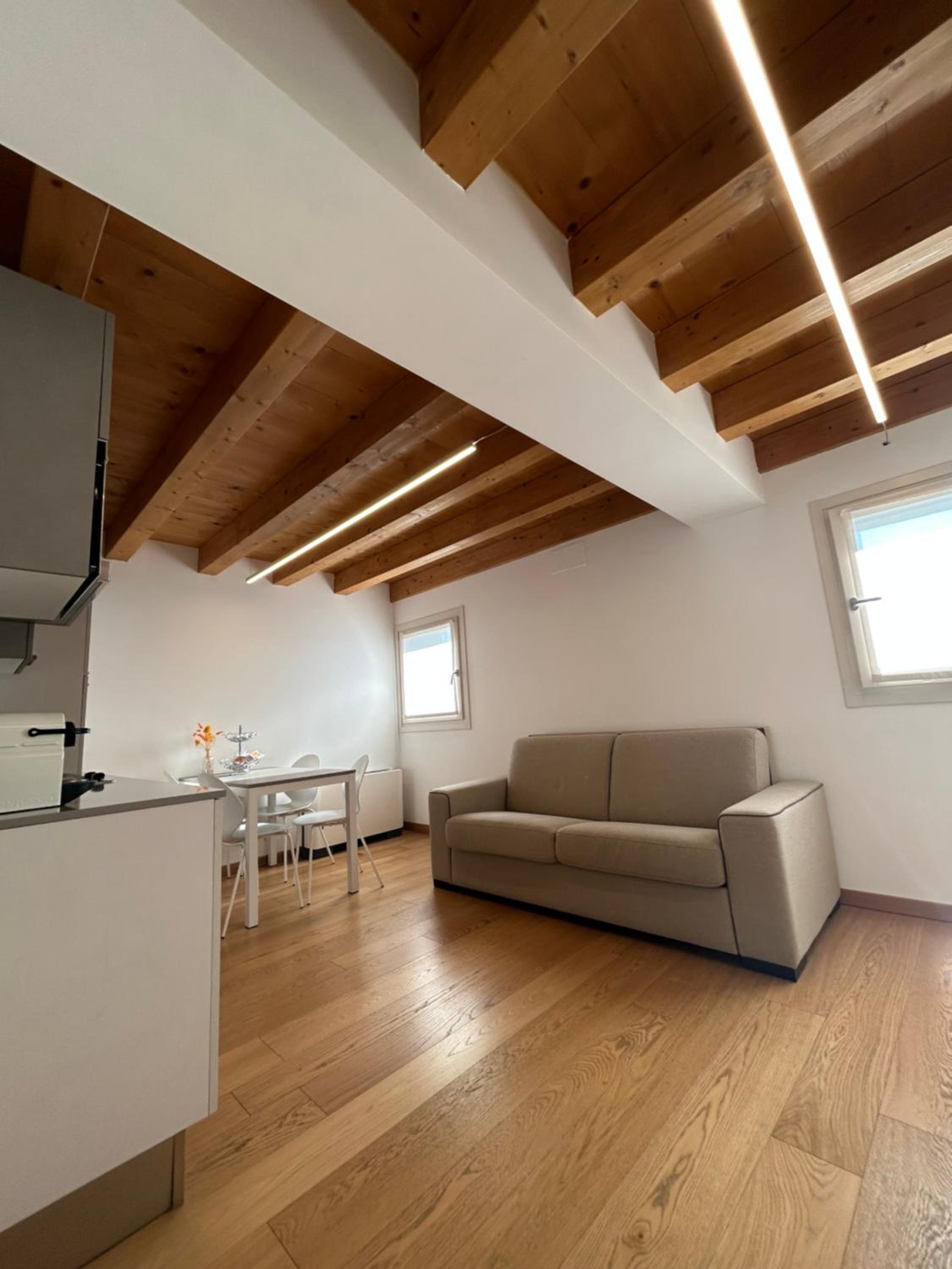 Superior One-Bedroom Apartment with Balcony - Photo 2