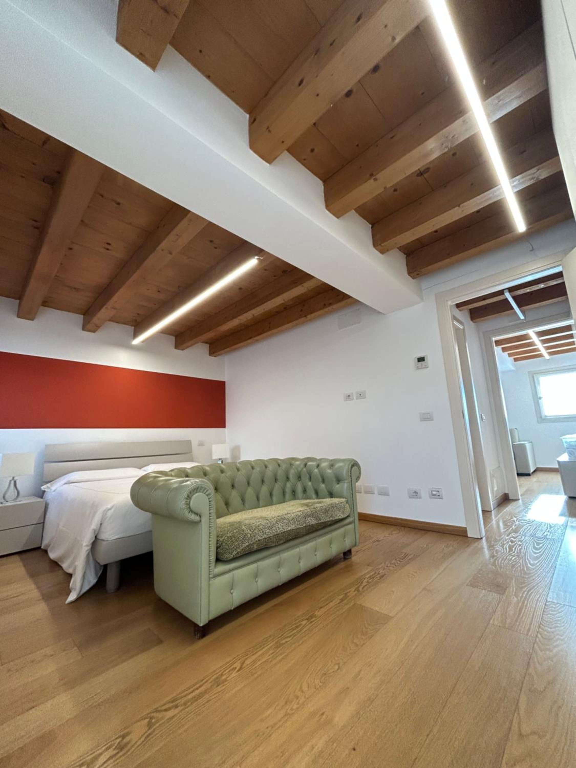 Superior One-Bedroom Apartment with Balcony