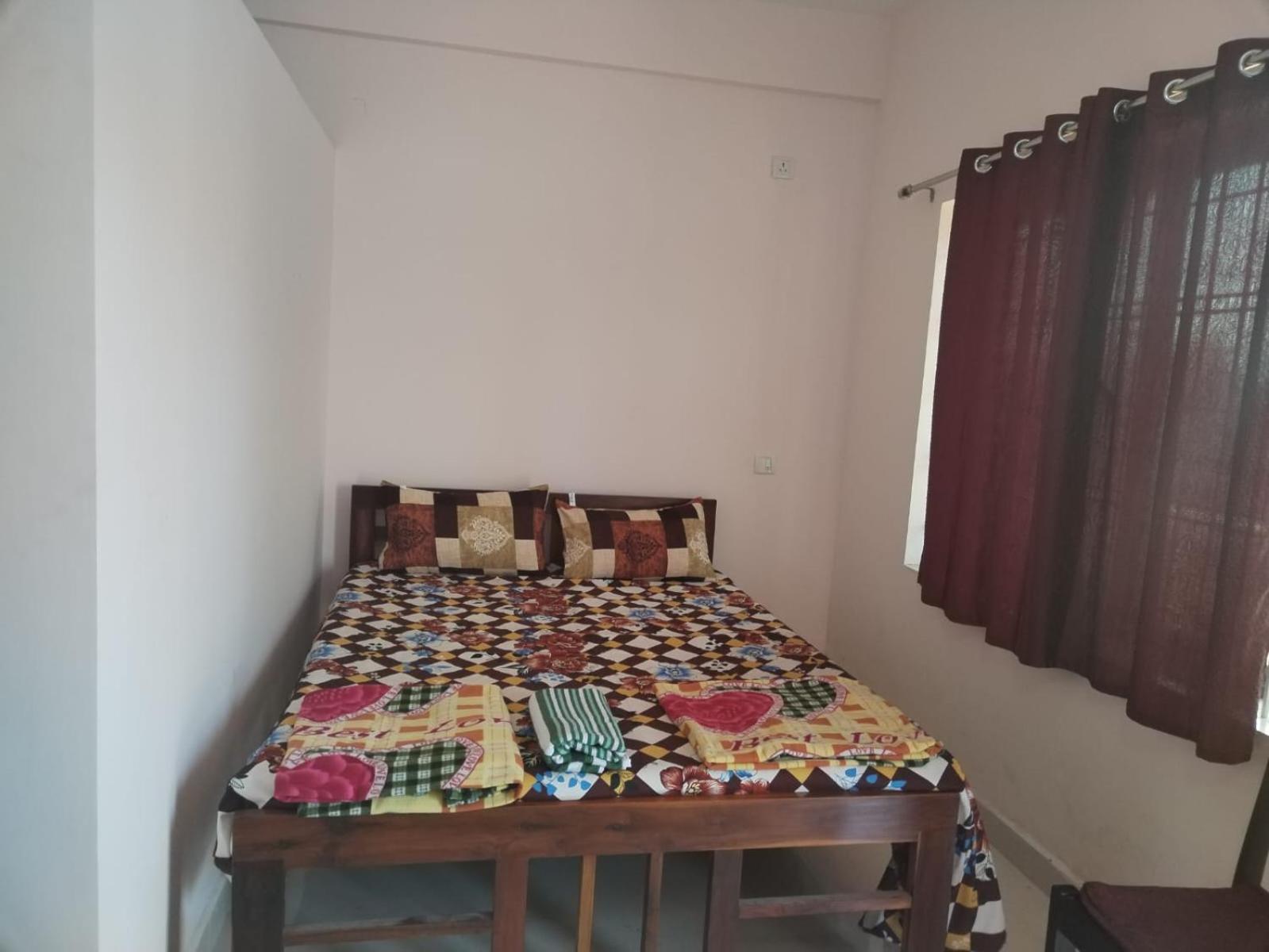 Studio Apartment With One Double Bed photo 1