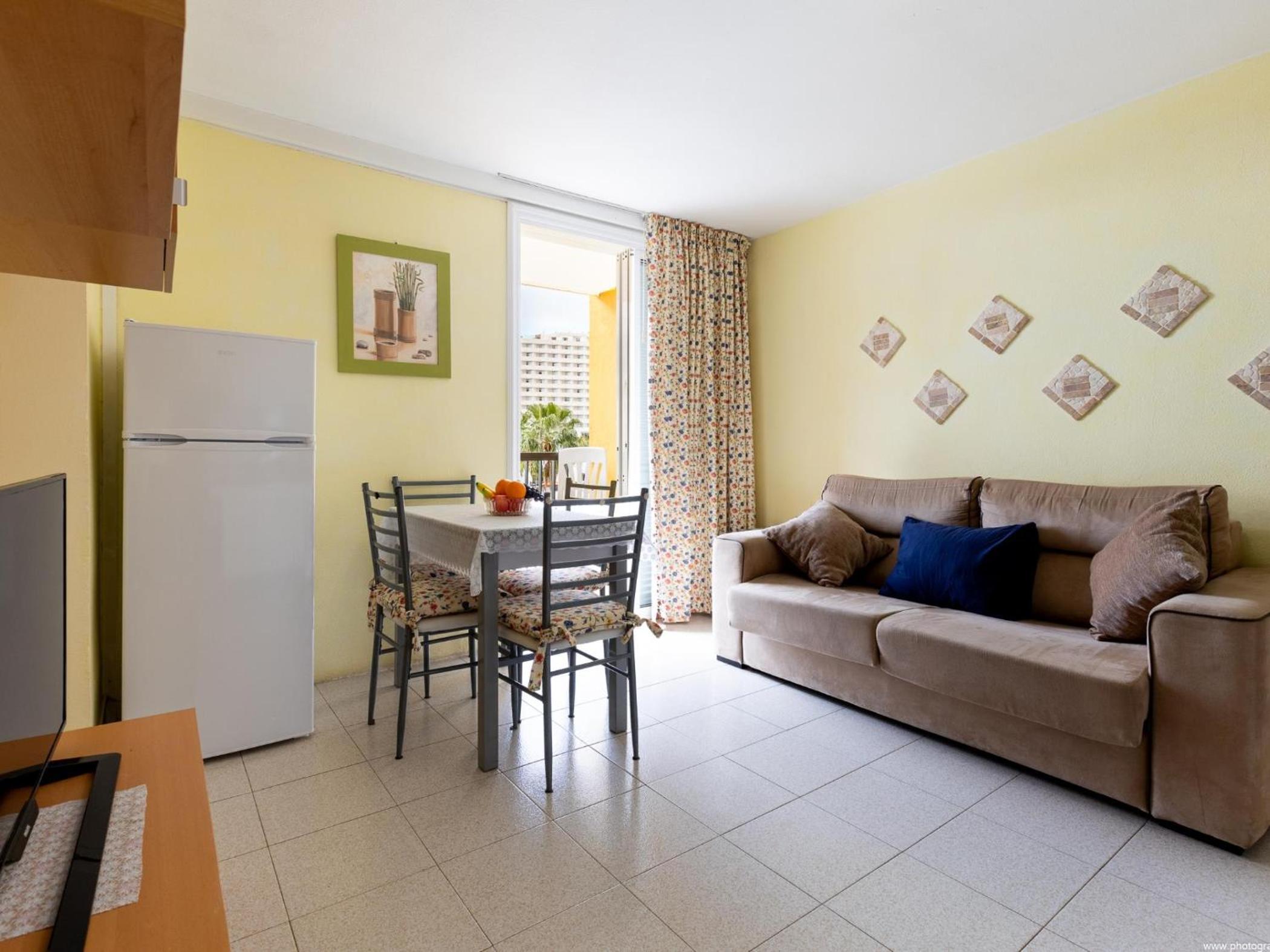 Apartment photo 3