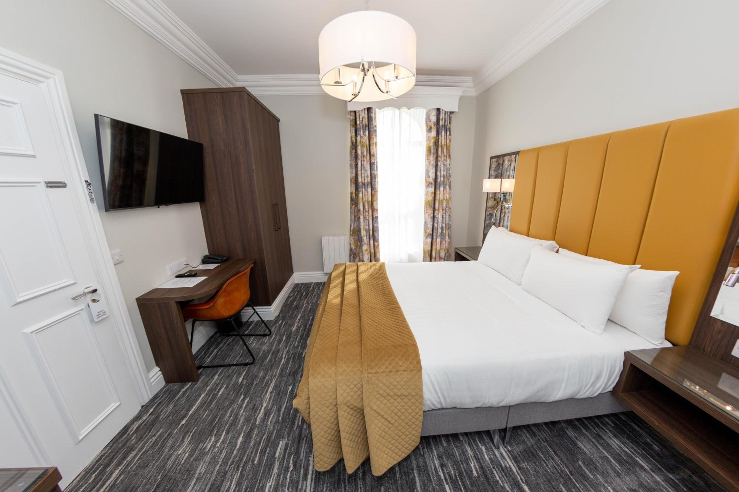 Superior Queen Room