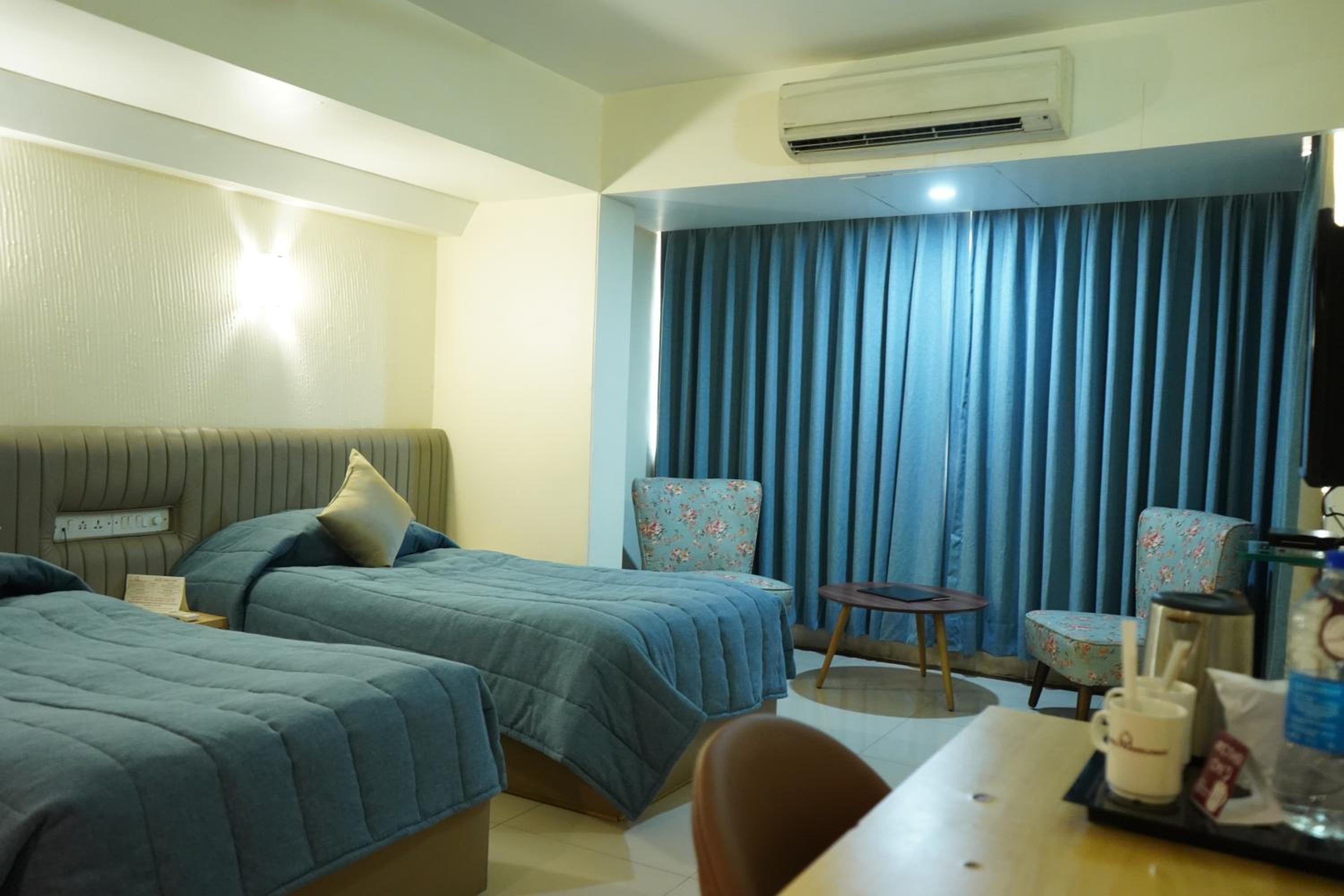 Deluxe Room - Photo 1