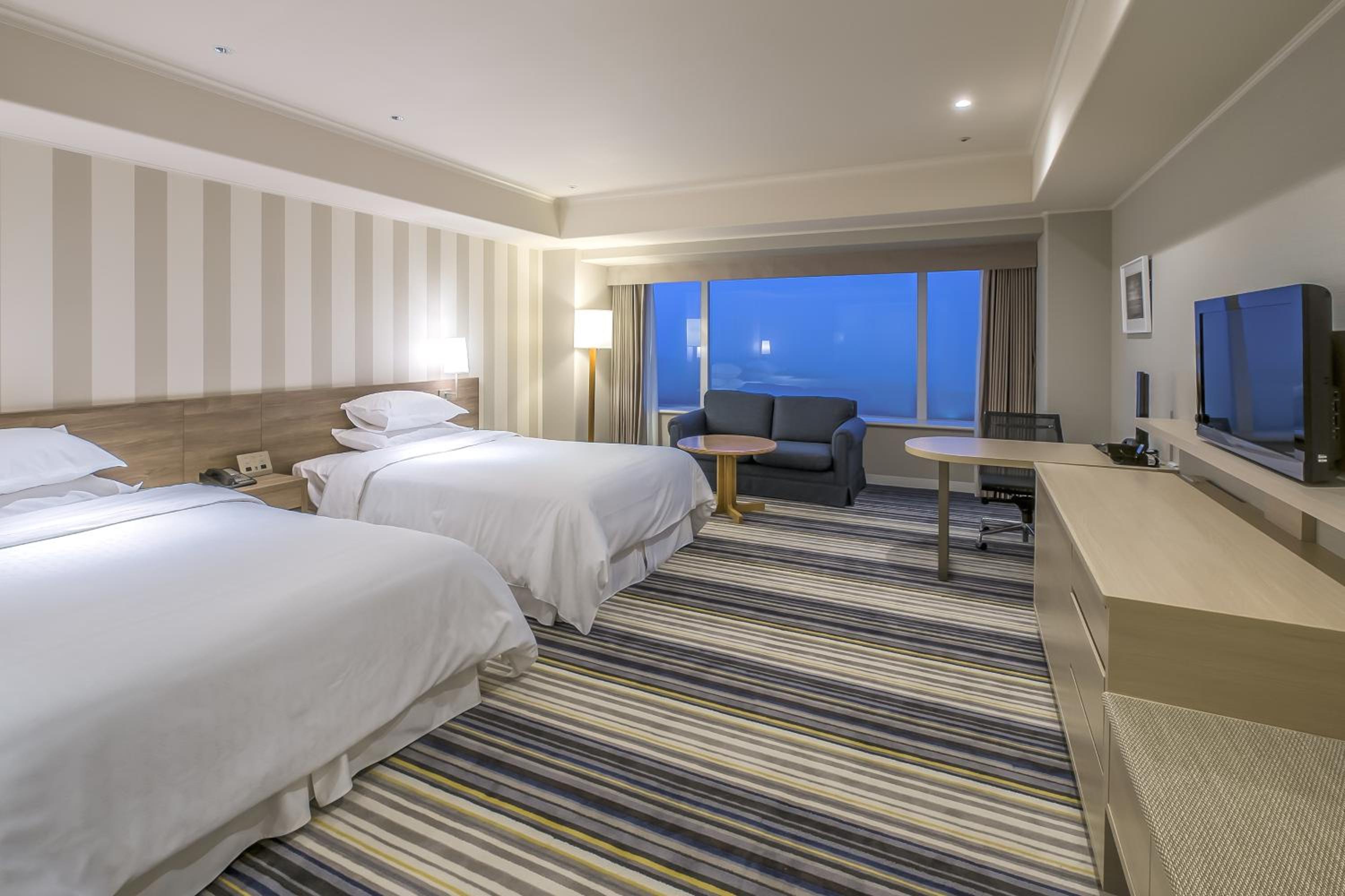 Deluxe Twin Room - Non-Smoking - Photo 1