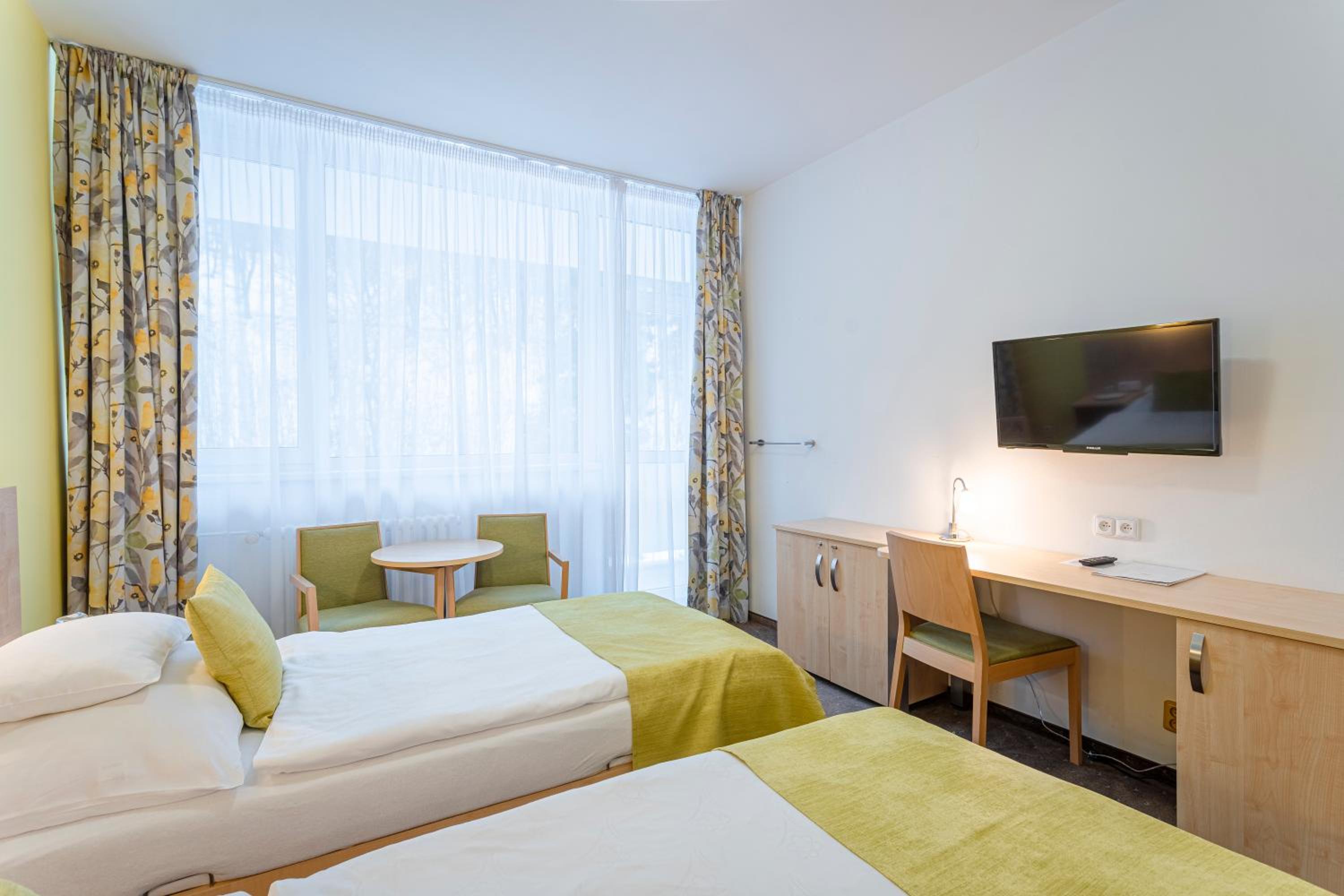 Comfort Plus Twin Room with Balcony photo 2