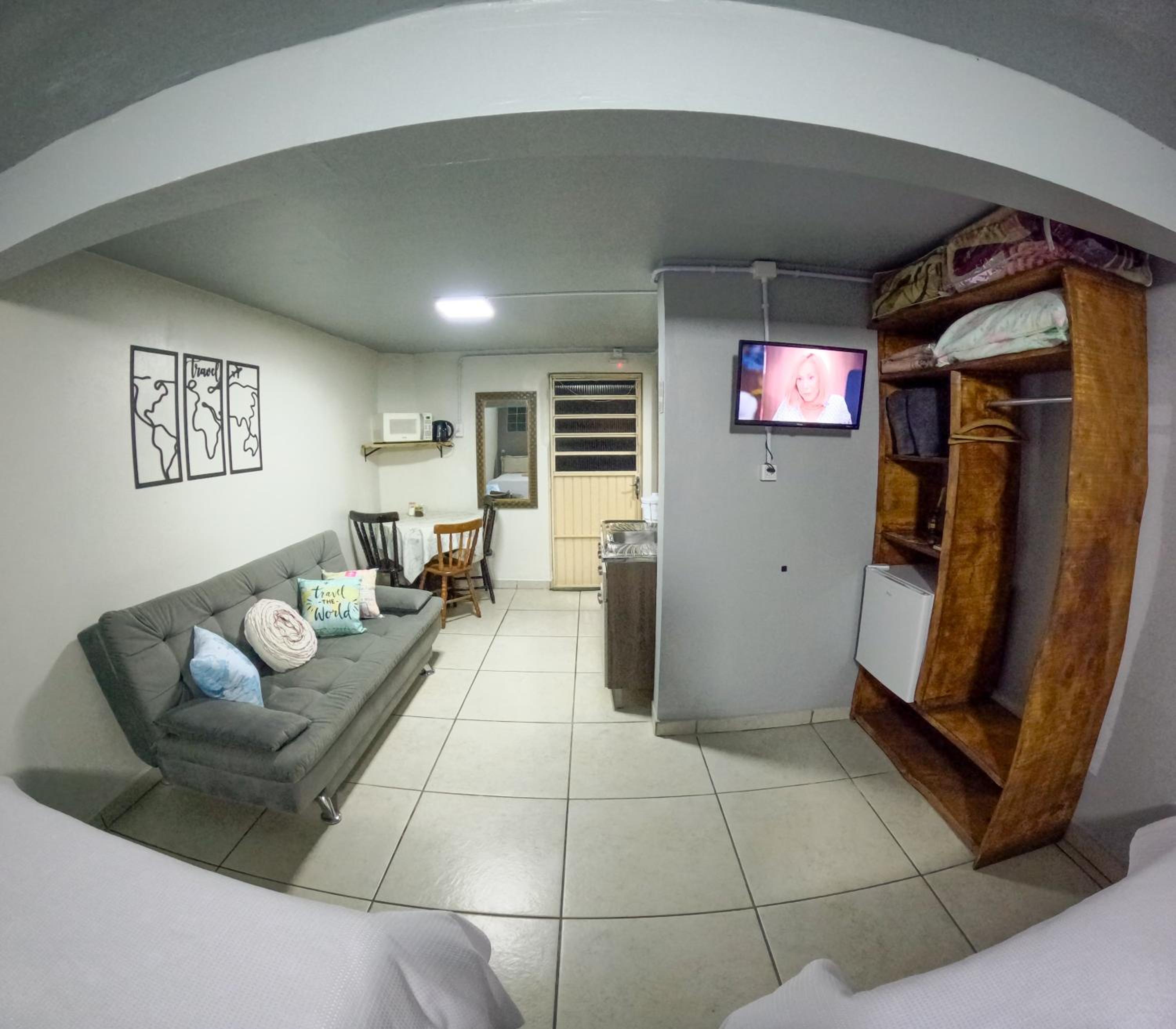 Quadruple Room with Private Bathroom photo 3