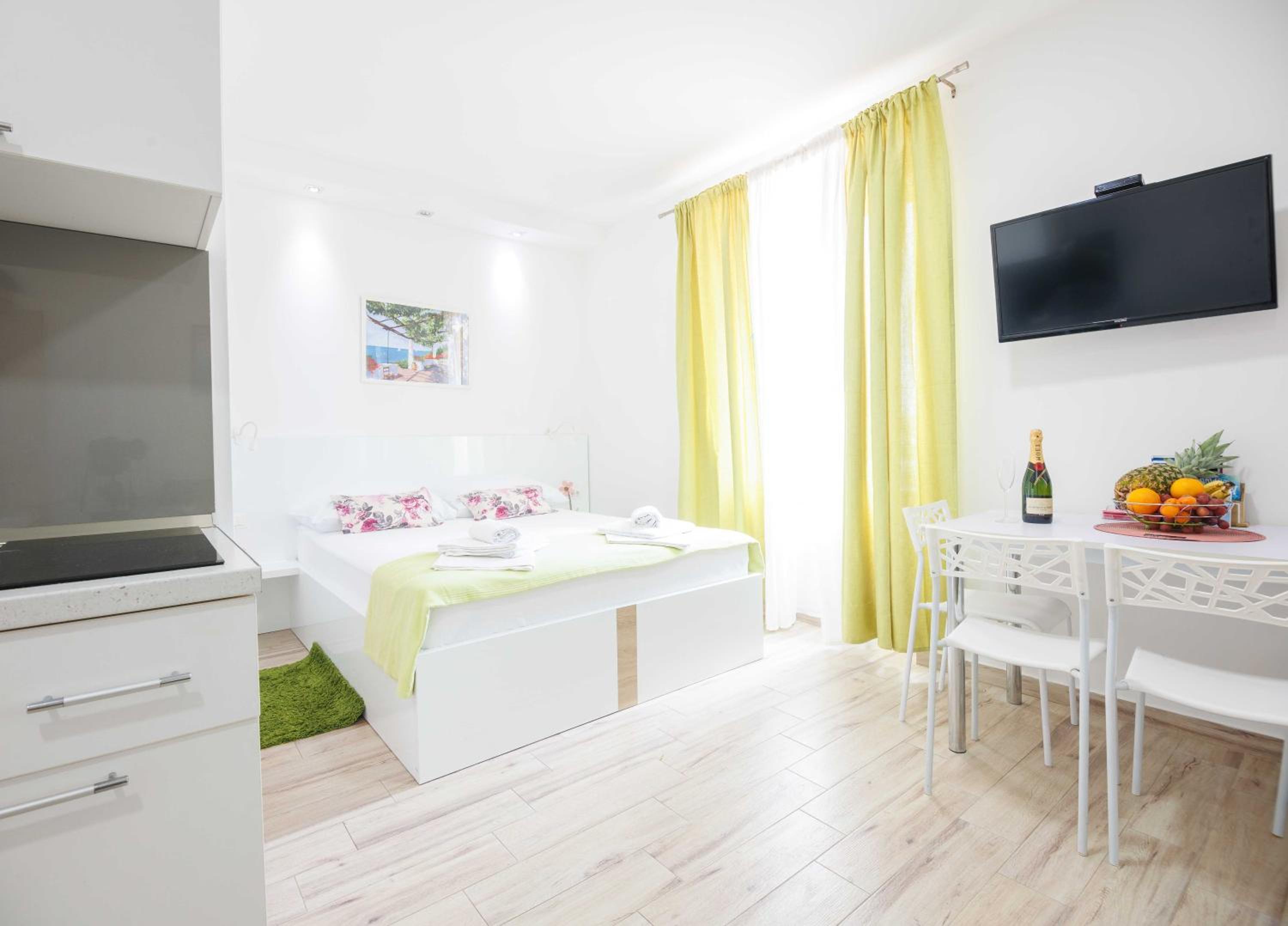 Studio with Sea View (2 Adults + 1 Child) photo 1