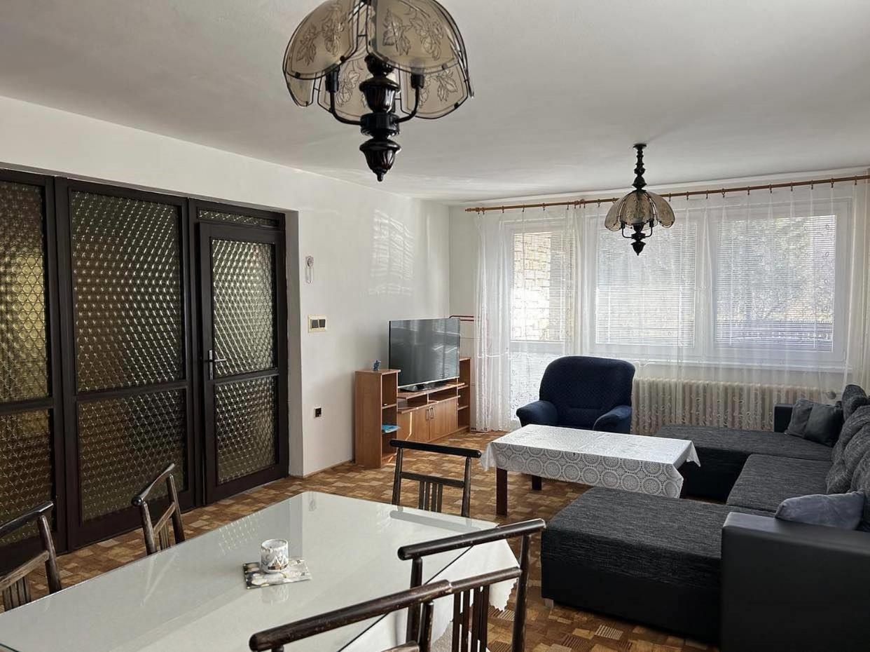 Apartment With Balcony photo 2