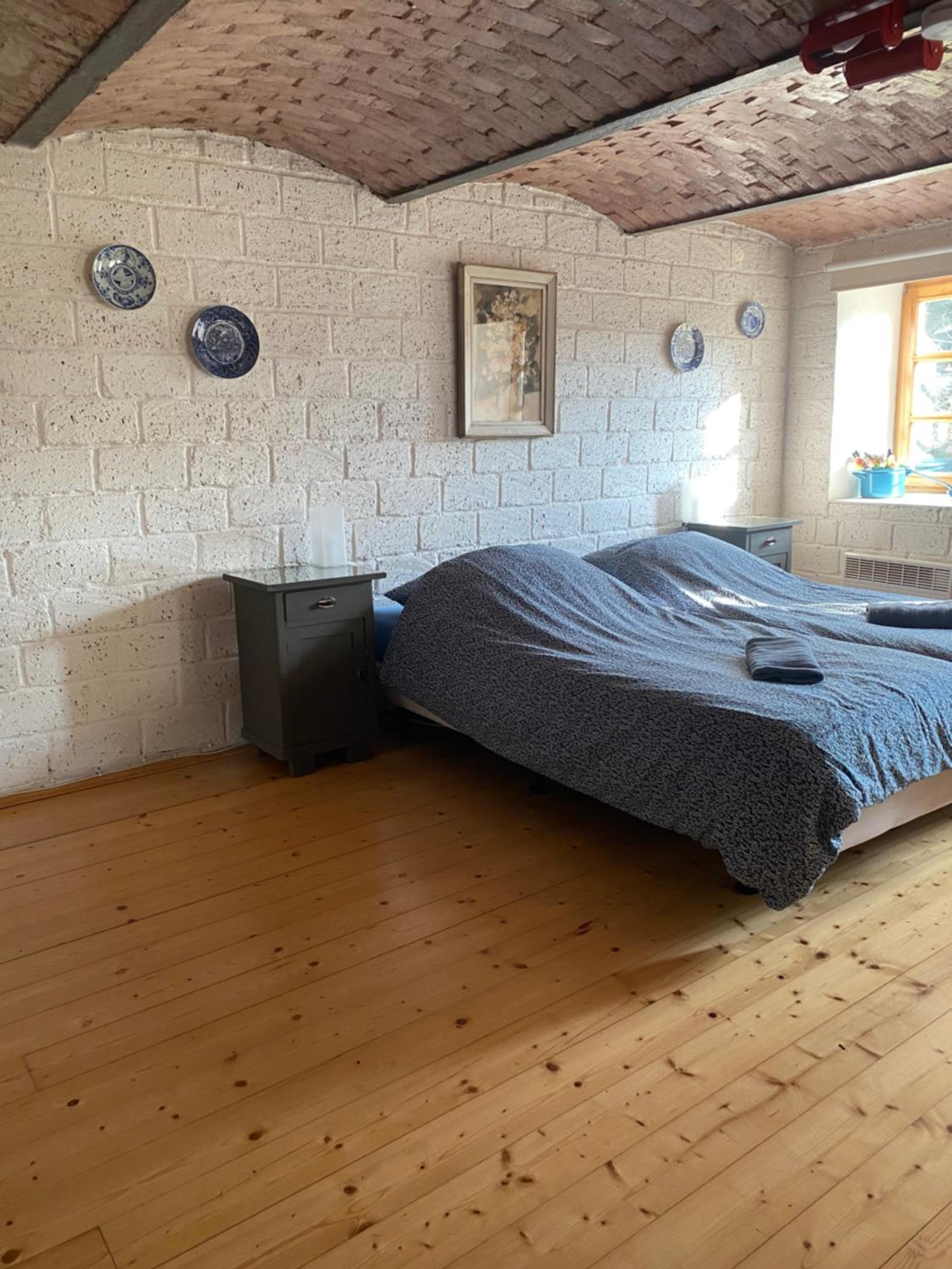 Large Double Room photo 2