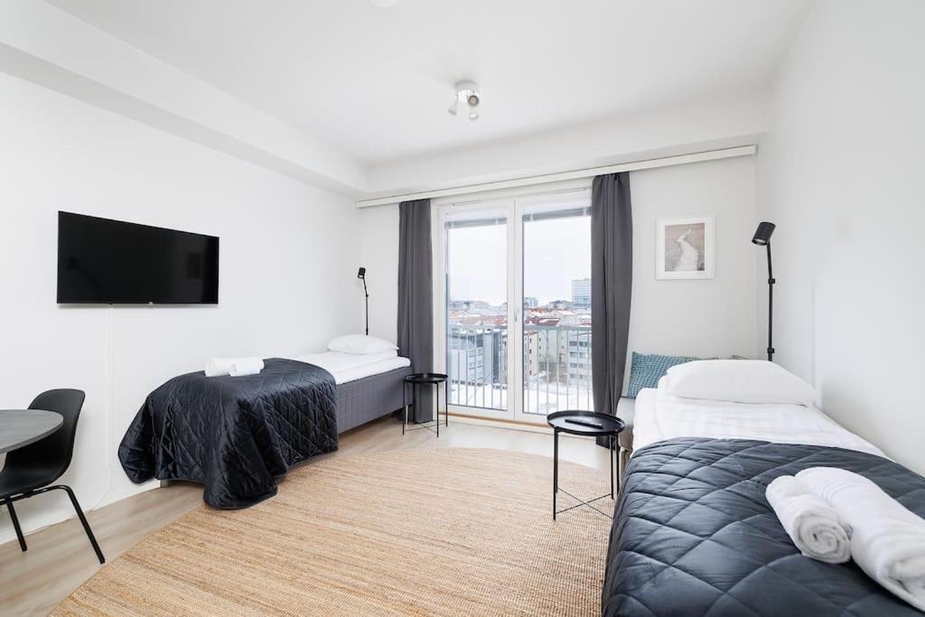 Studio Apartment photo 1