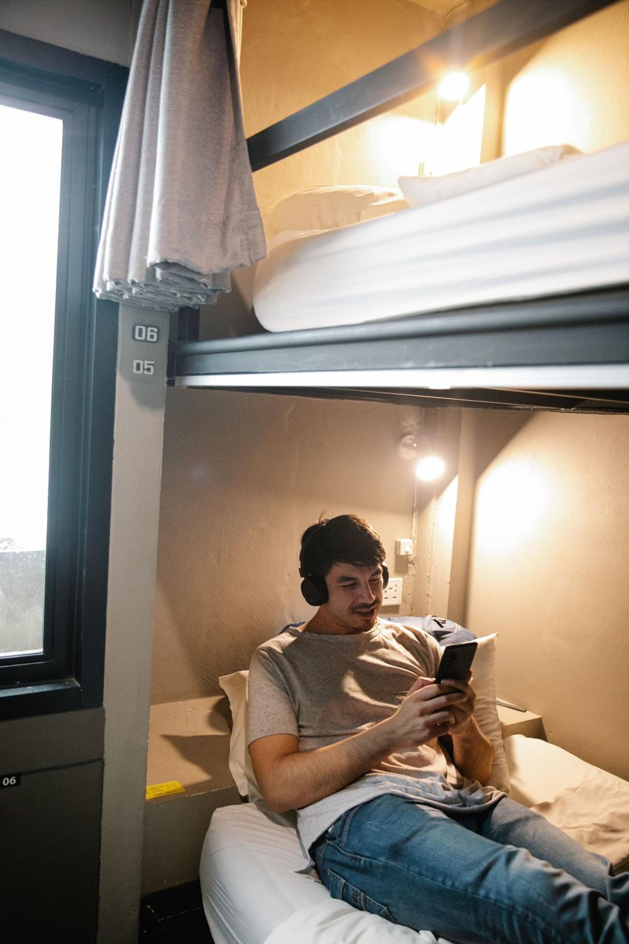 Bed in 6-Bed Mixed Dormitory Room