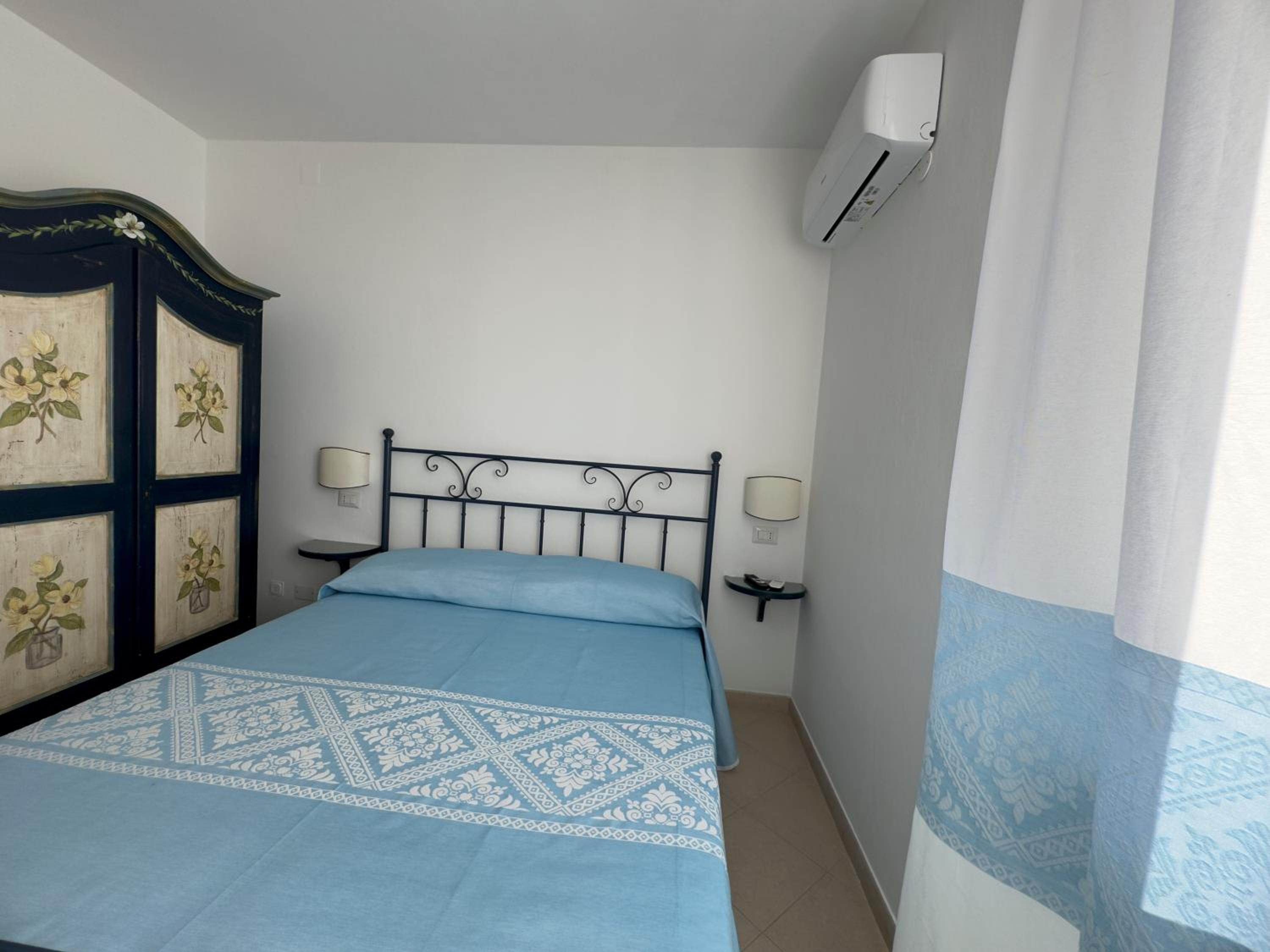 Double or Twin Room photo 2