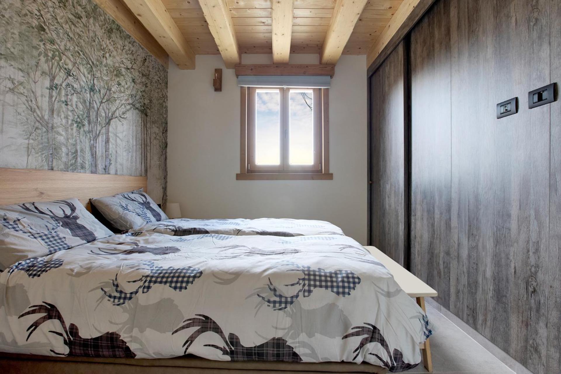 Superior One-Bedroom Apartment