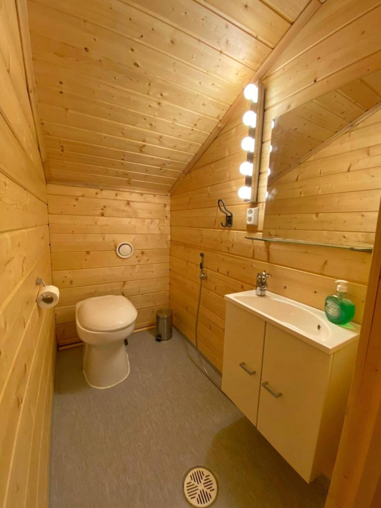 Three-Bedroom House photo 2