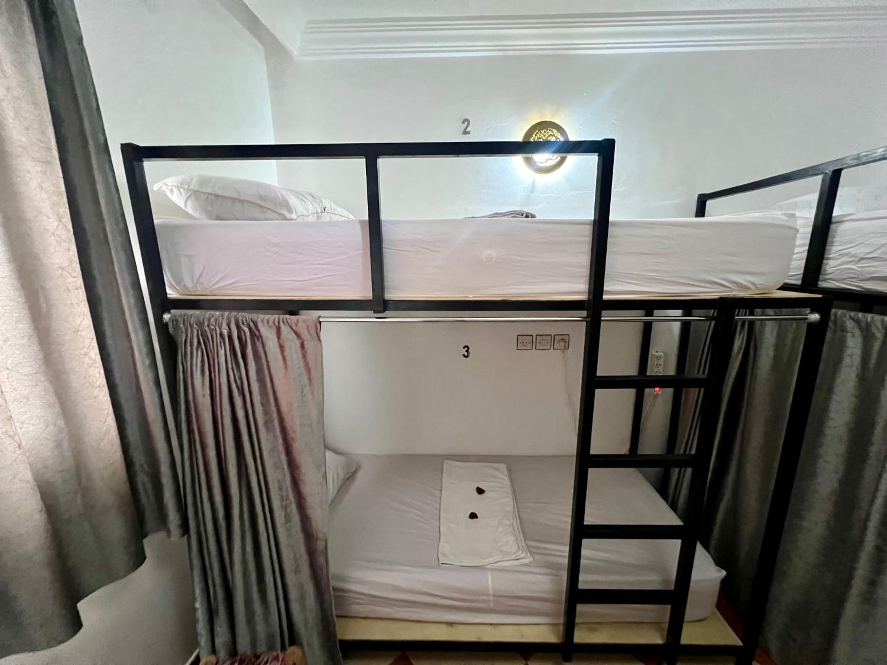 Single Bed in Mixed Dormitory Room photo 3