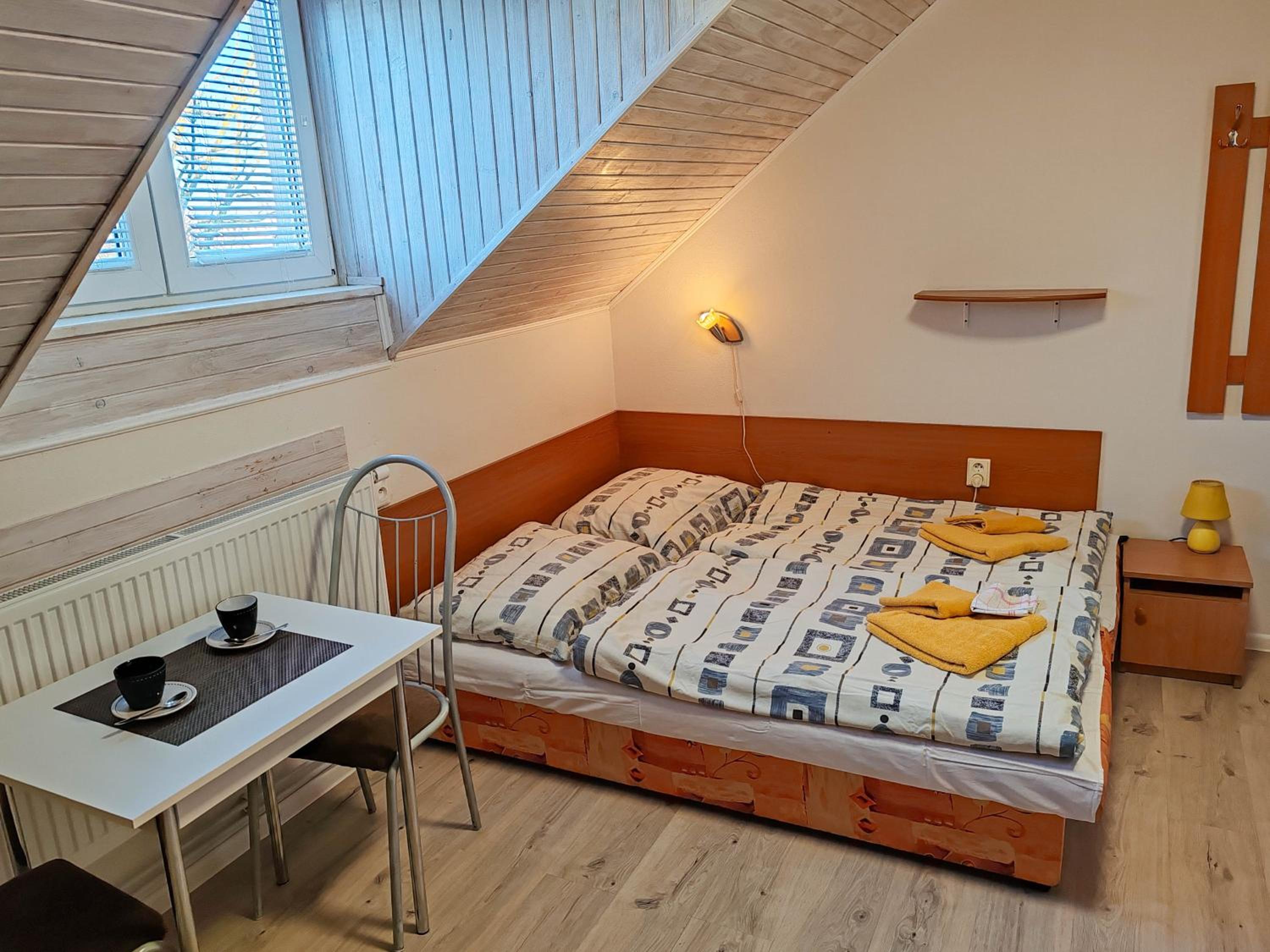 Economy Double Room - Photo 4