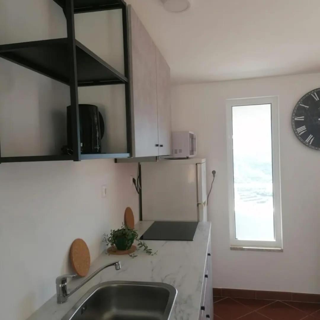 Two-Bedroom House photo 3