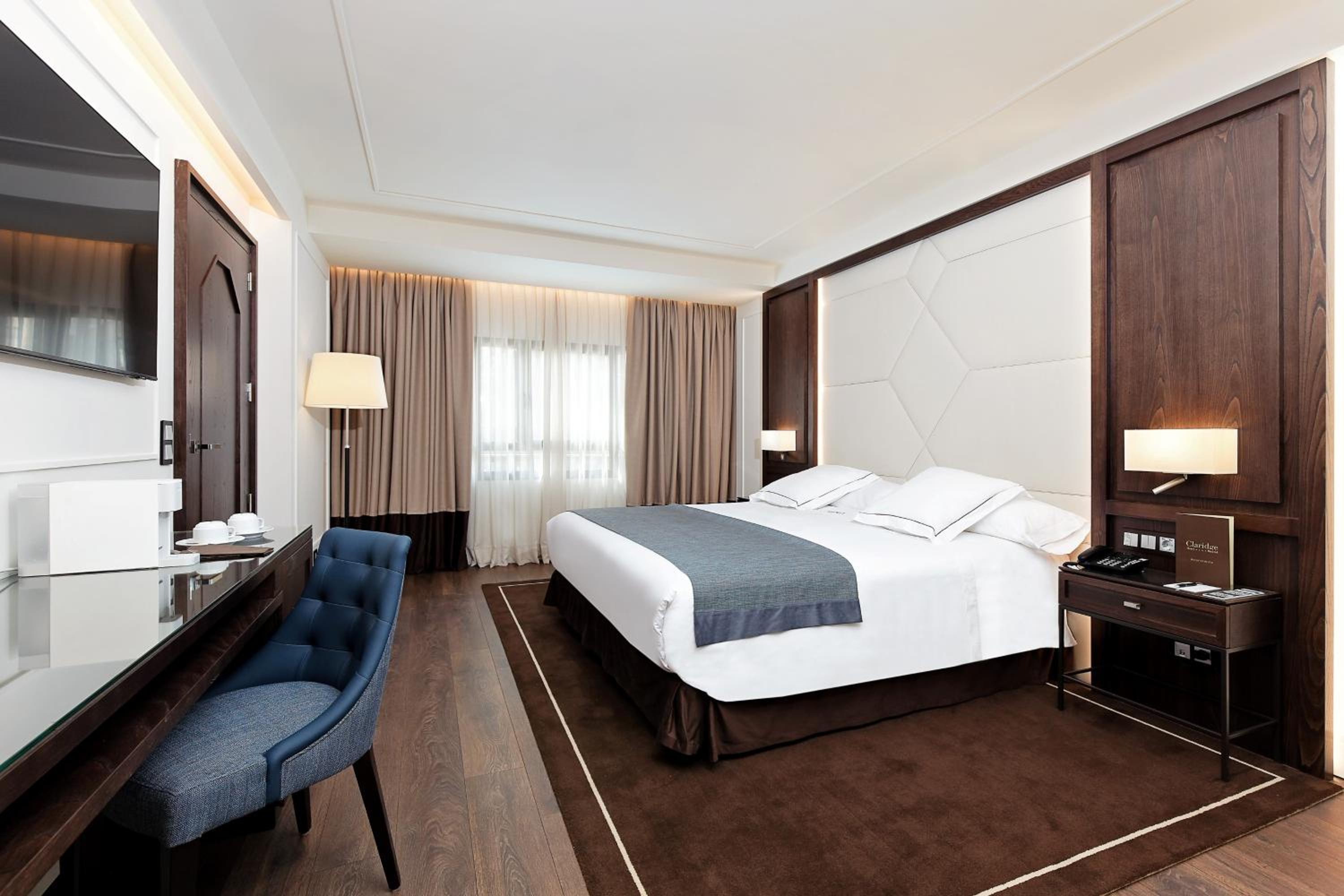 Superior Deluxe Room photo 2
