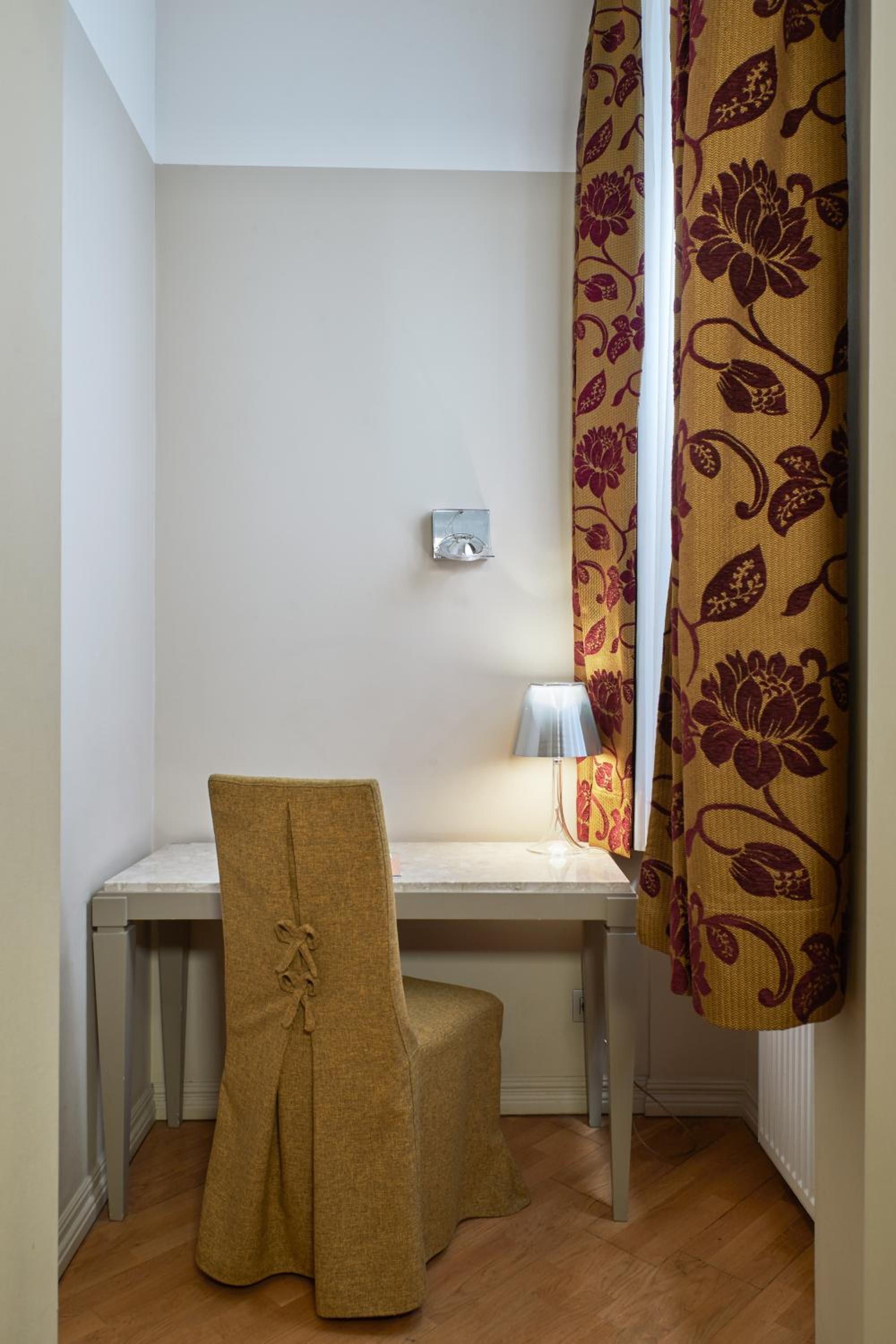 Standard Double Room - Photo 1