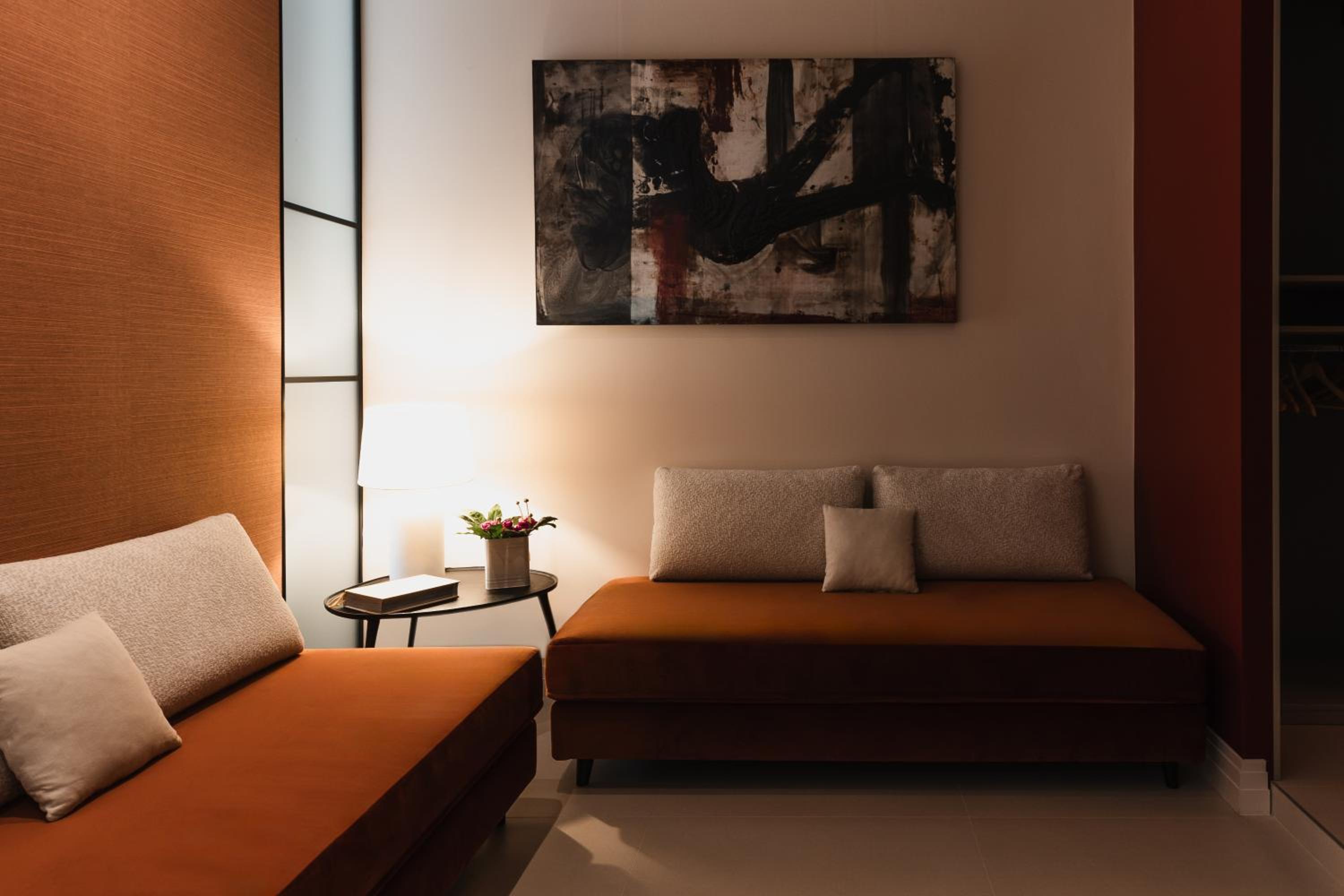 Two-Bedroom Suite - Separate Building (Piazza di Spagna, 31) photo 3