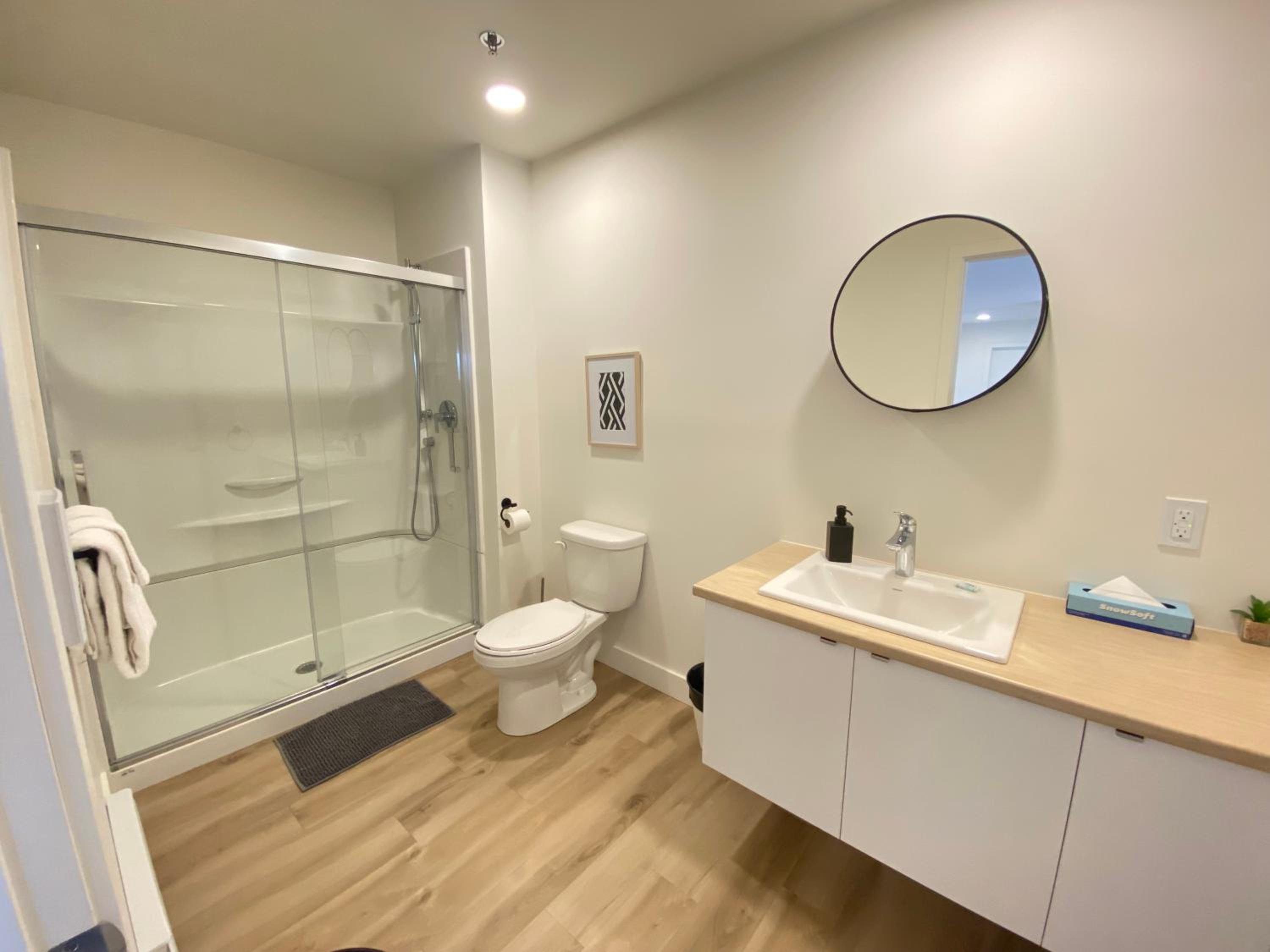 Apartment With Shared Bathroom