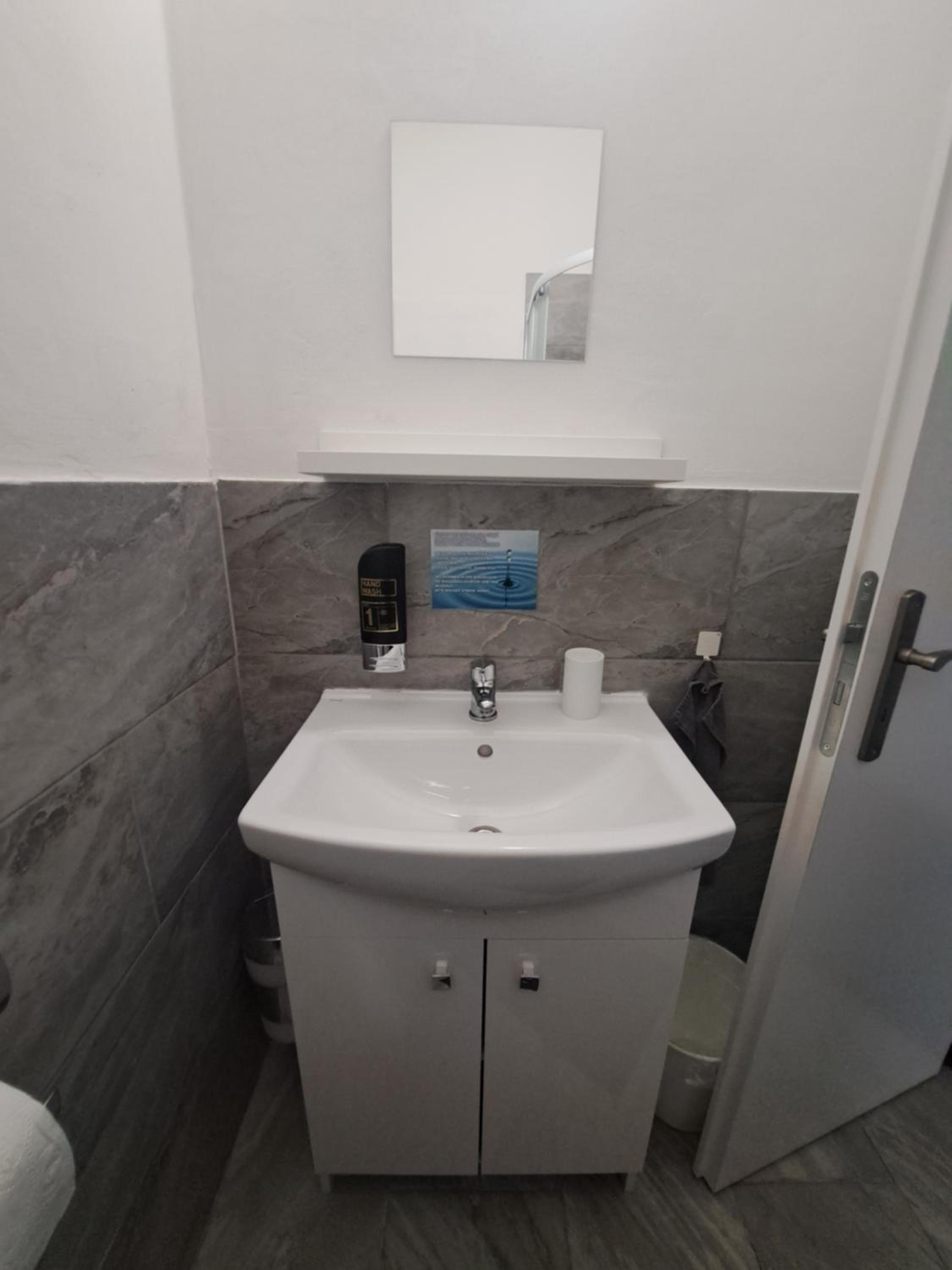 Double or Twin Room - Photo 2