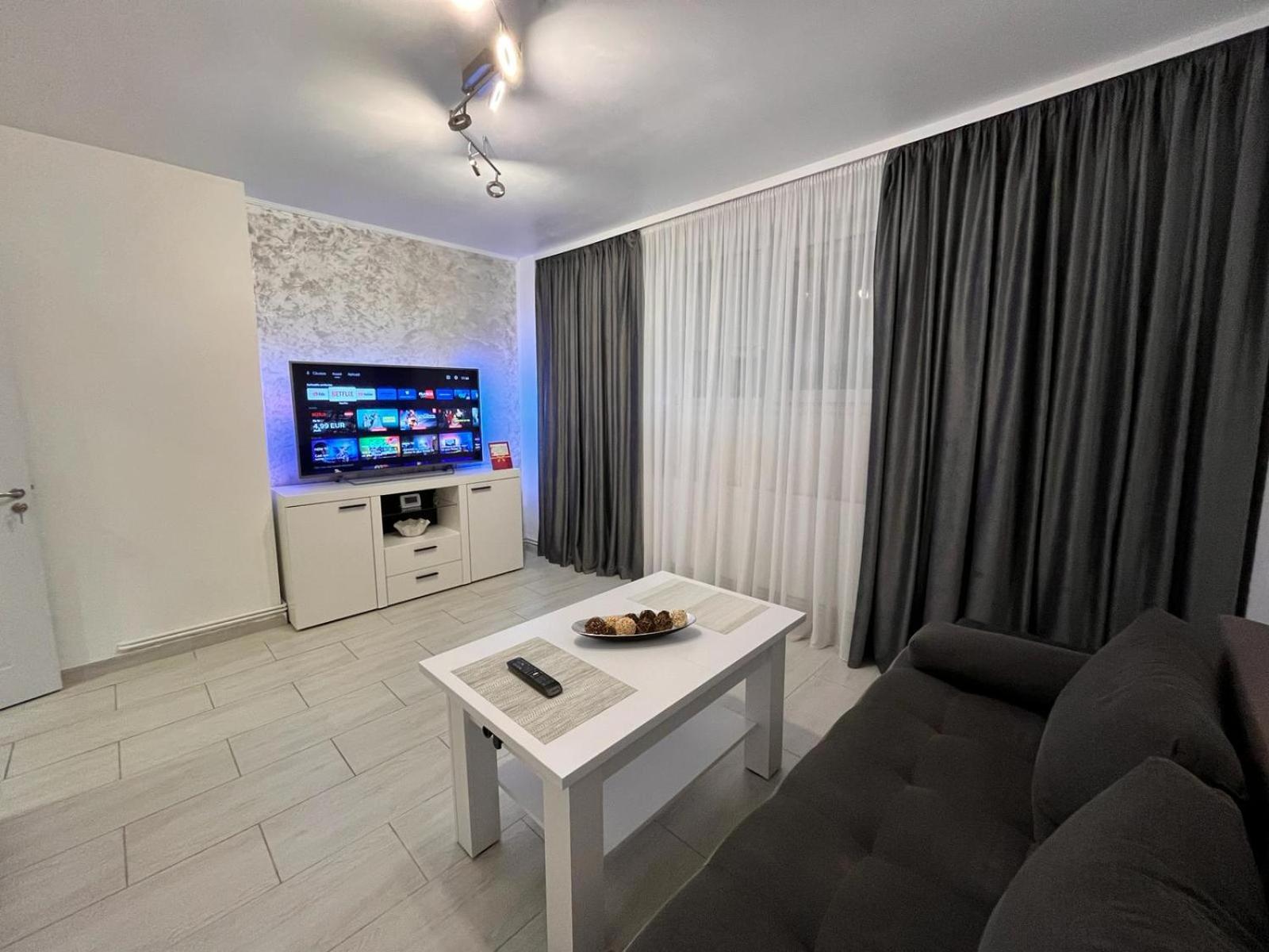 Deluxe Apartment photo 1