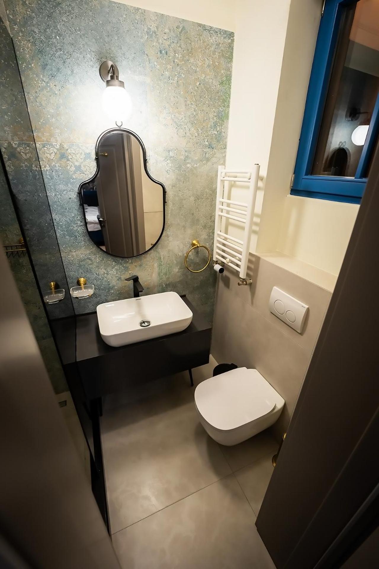 Double Room - Photo 4