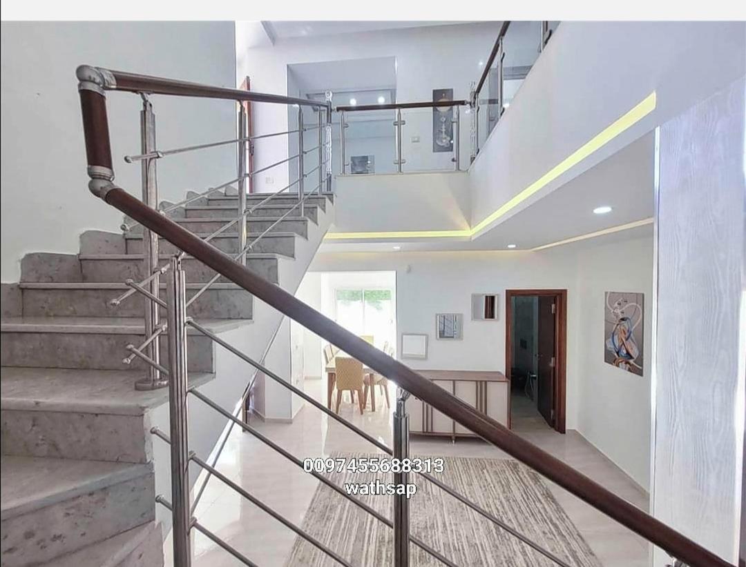 Villa photo 2