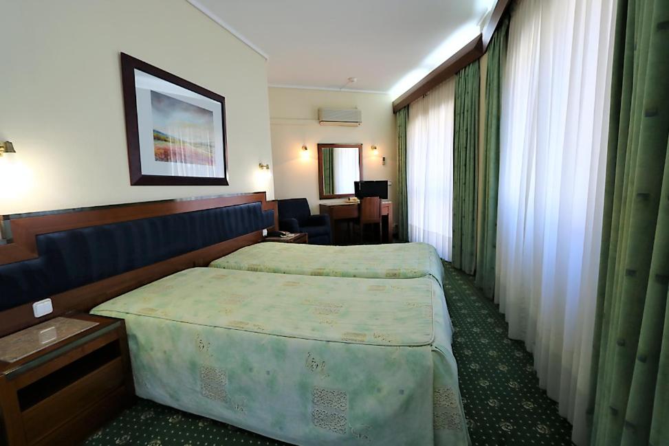 Standard Suite - Photo 4